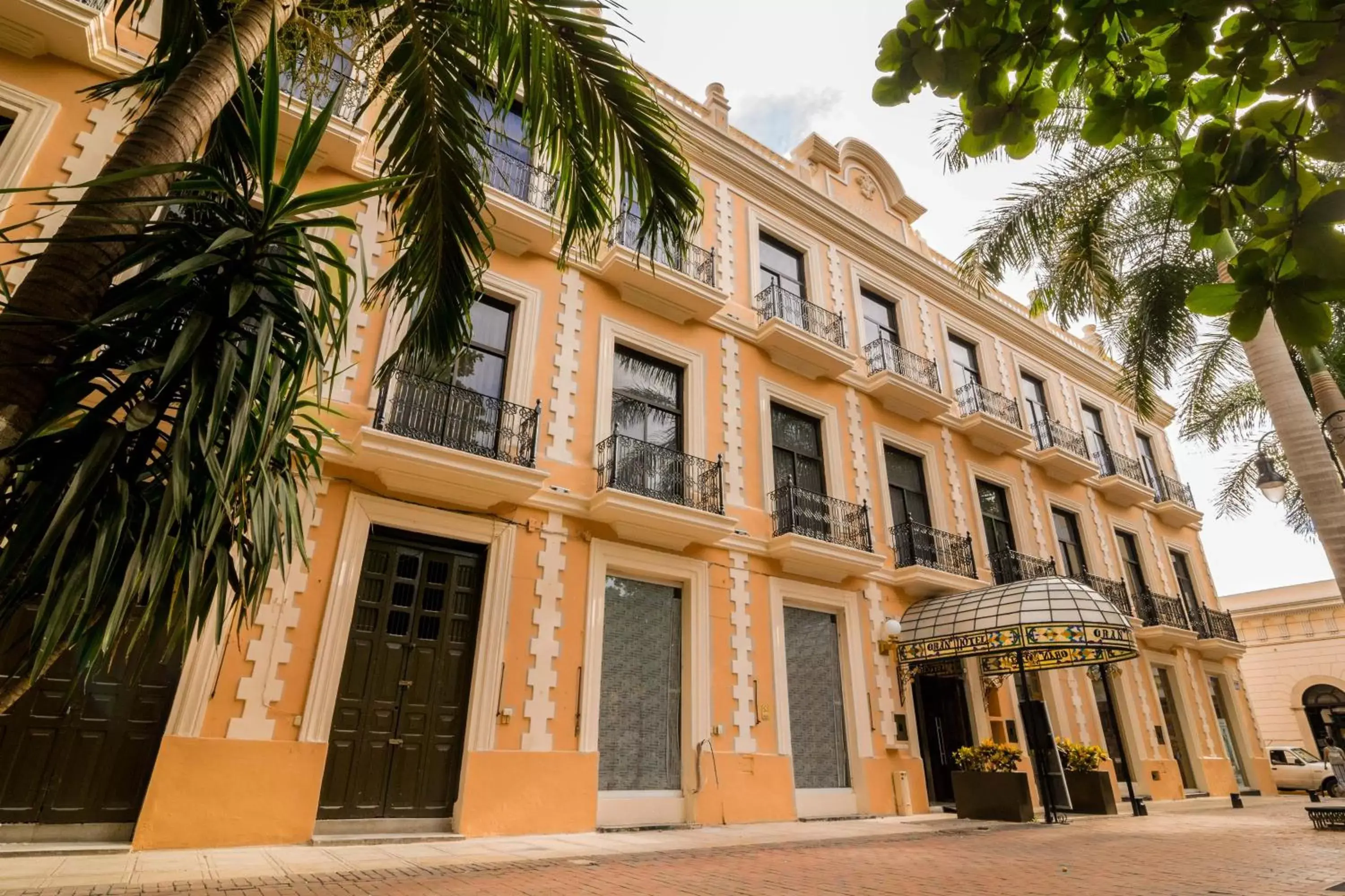 Property Building in El Gran Hotel