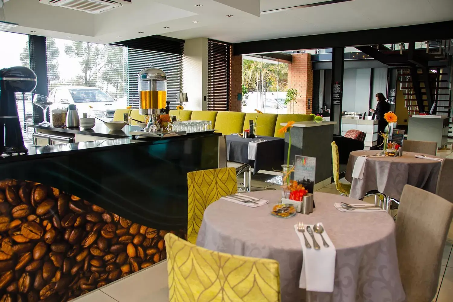 Restaurant/Places to Eat in City Living Boutique Hotel