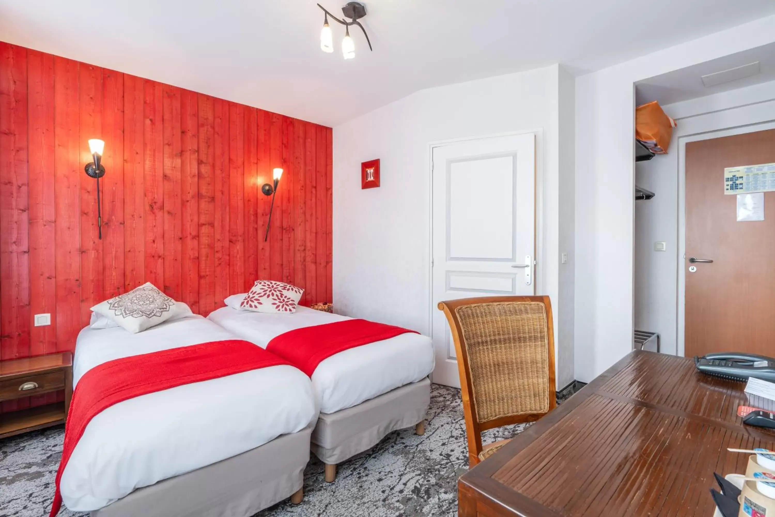 Bedroom, Bed in Hotel des Ducs