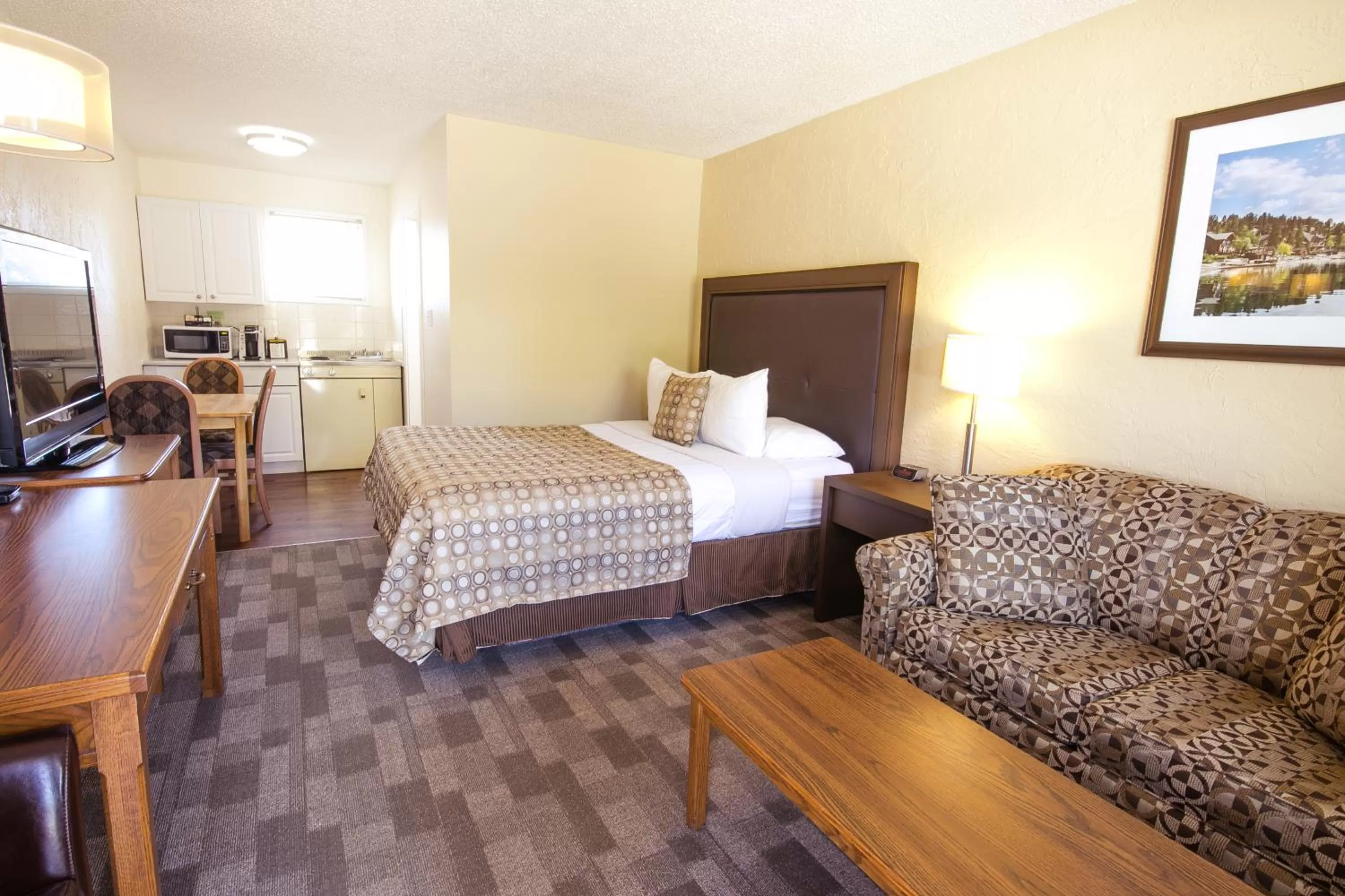 Day, Bed in Crystal Springs Lodge