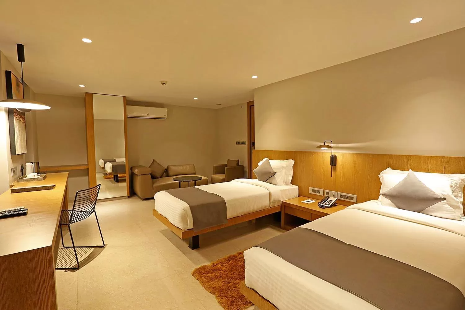 Deluxe King Room in The Ornate