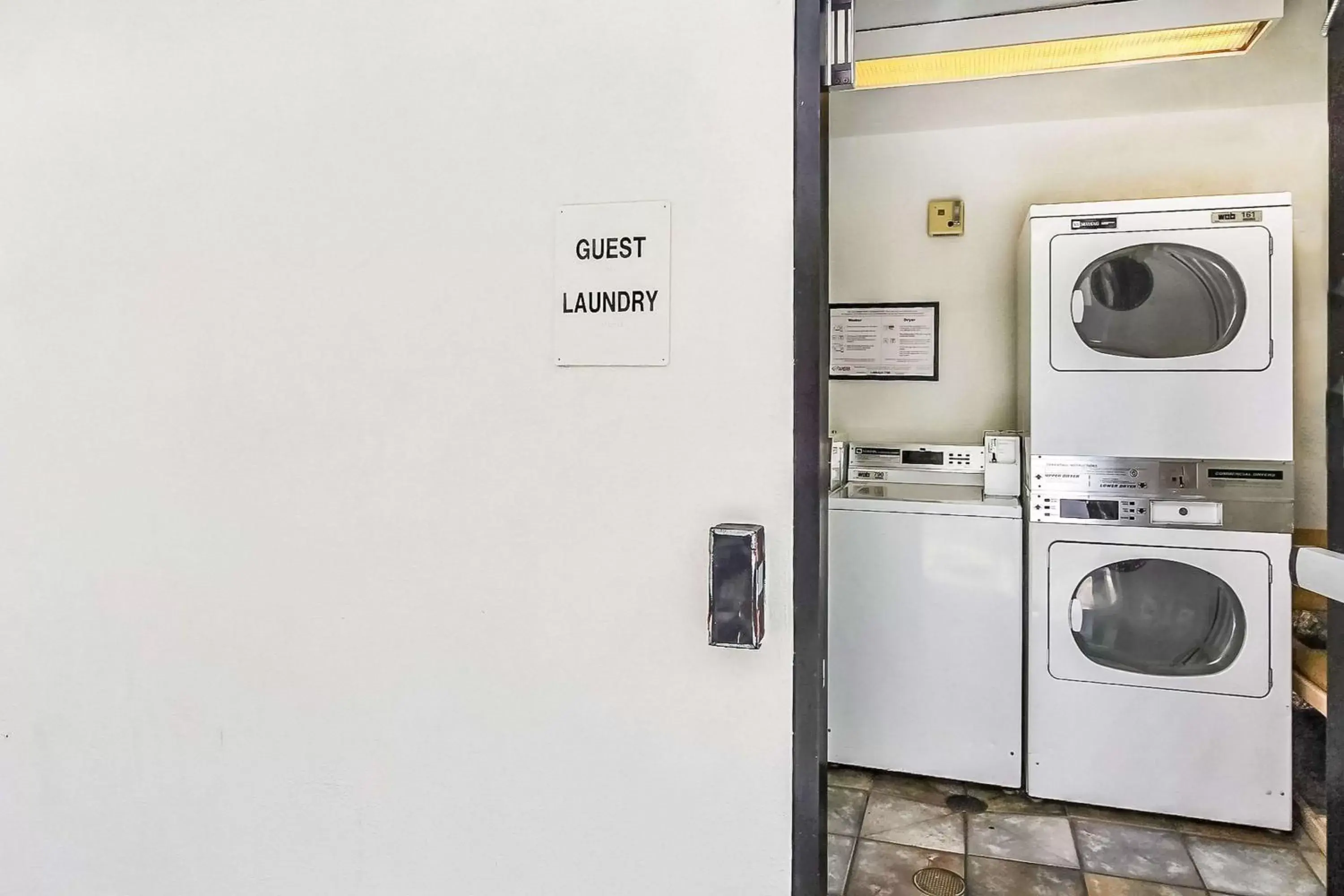 laundry, Kitchen/Kitchenette in Motel 6-Sunnyvale, CA - South