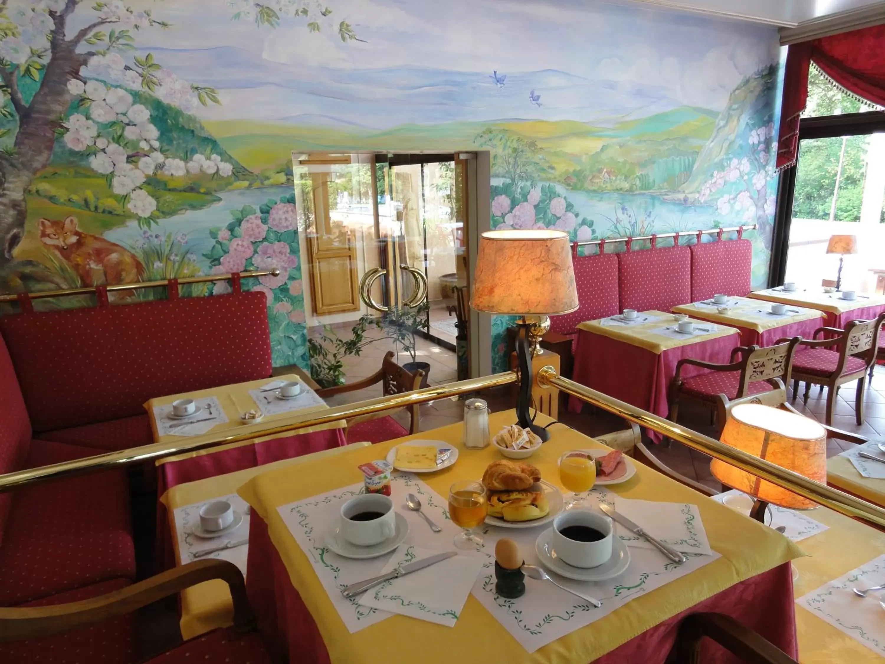 Breakfast, Restaurant/Places to Eat in Les Loges Du Parc