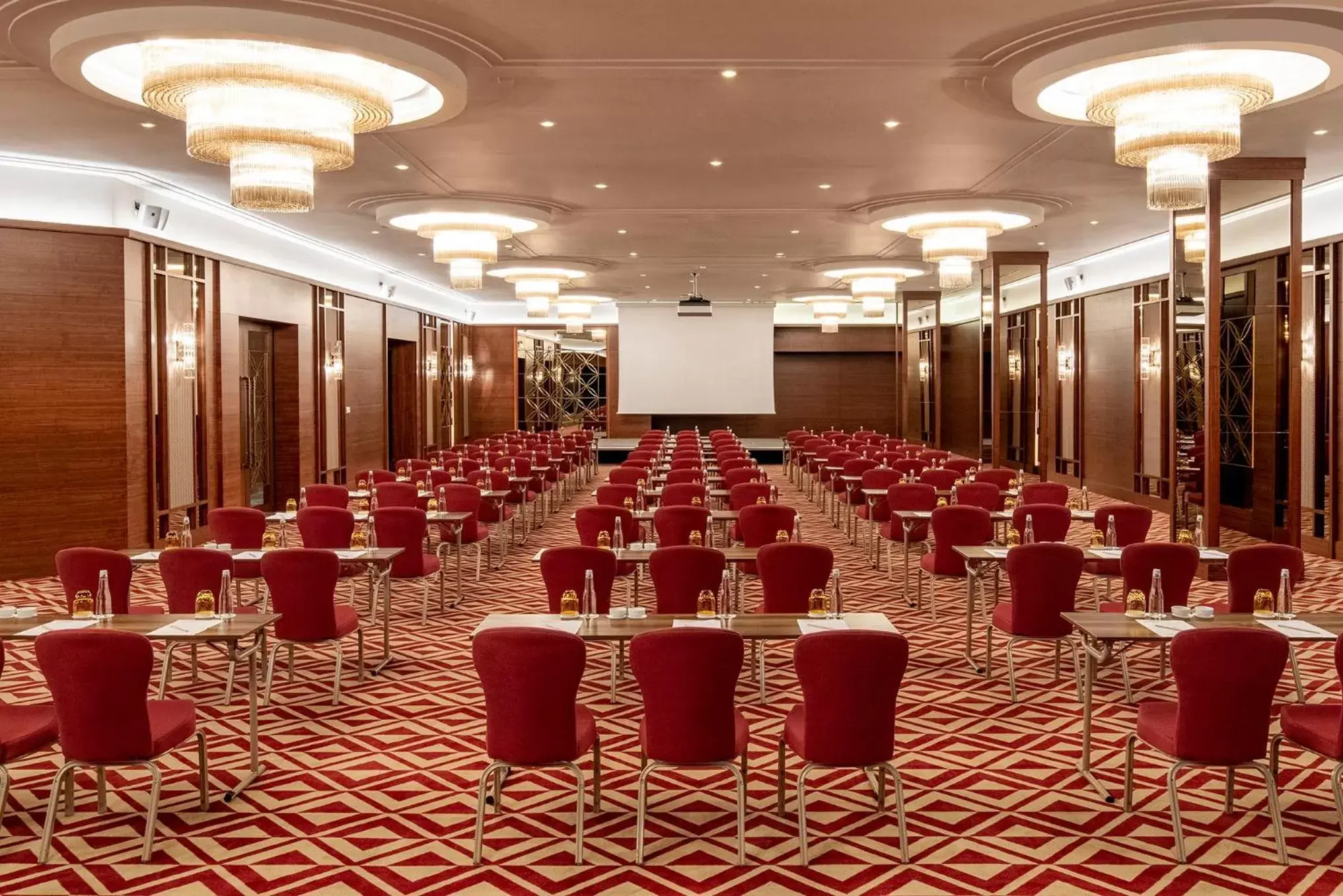 Meeting/conference room in Mövenpick Hotel & Thermal Spa Bursa