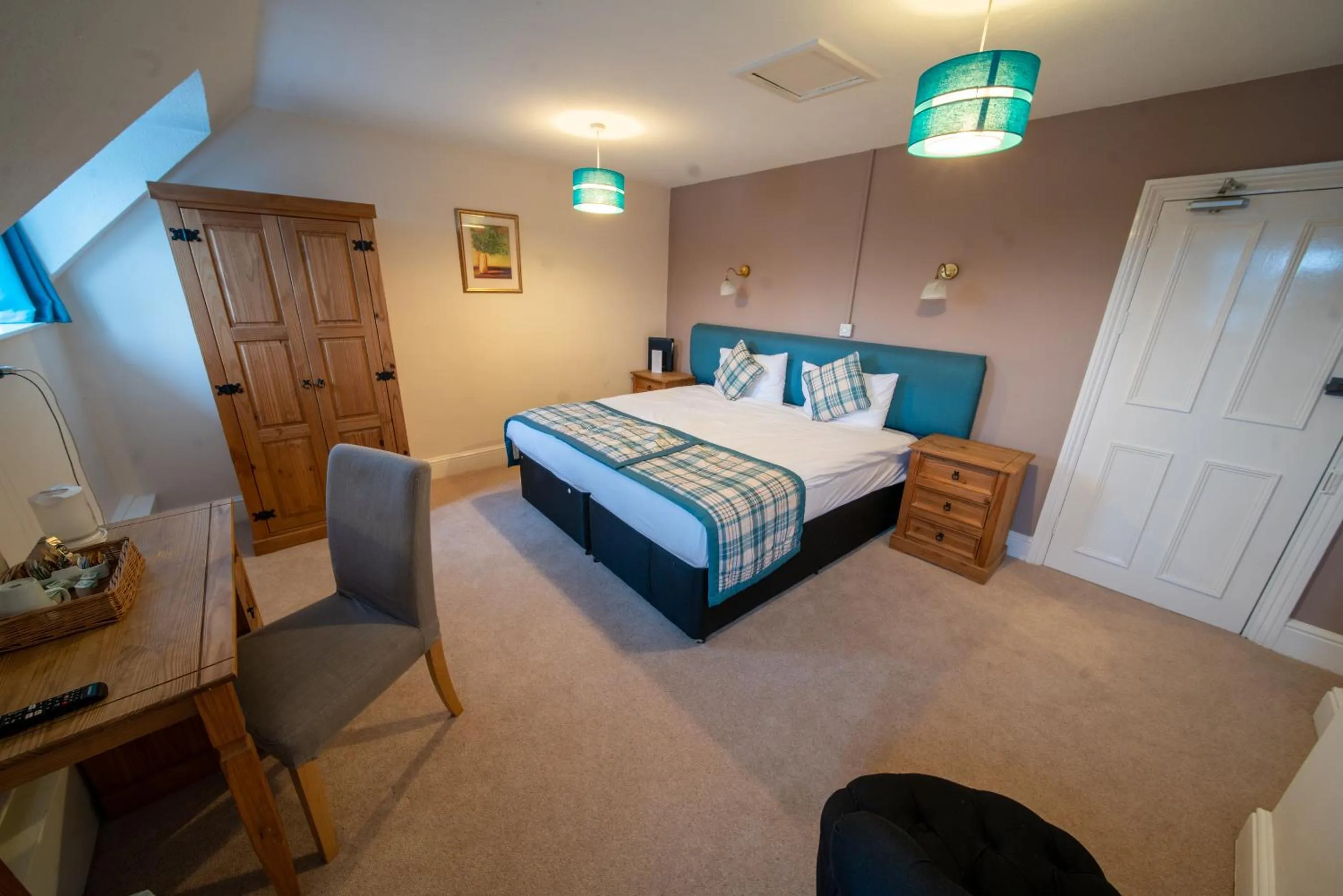 Bed in White Hart Hotel