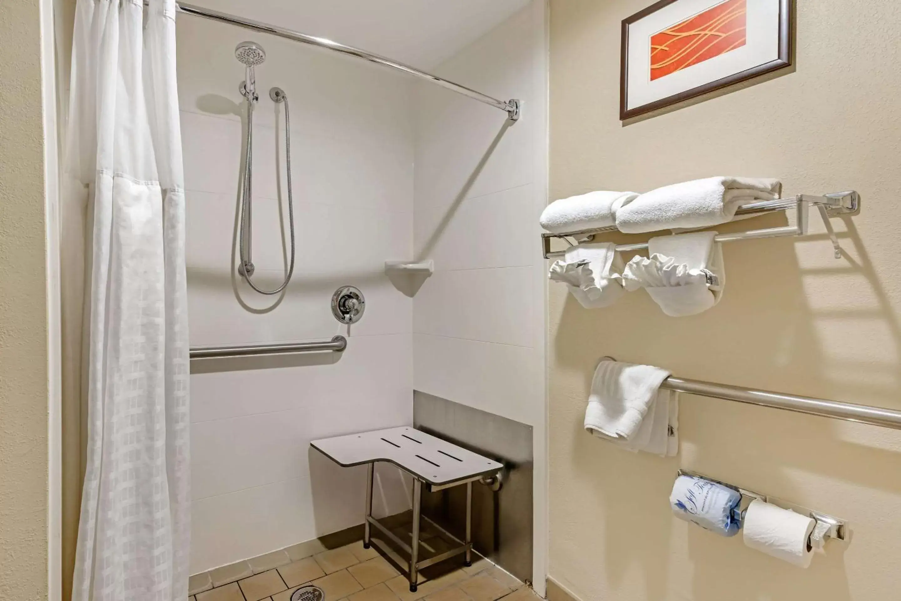 Photo of the whole room, Bathroom in Comfort Inn Yulee - Fernandina Beach