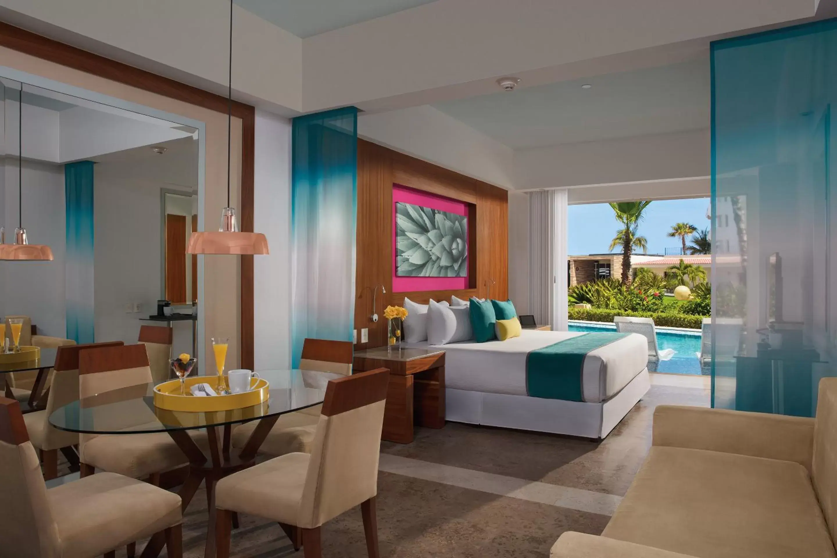 Bed, Seating Area in Krystal Grand Los Cabos - All Inclusive