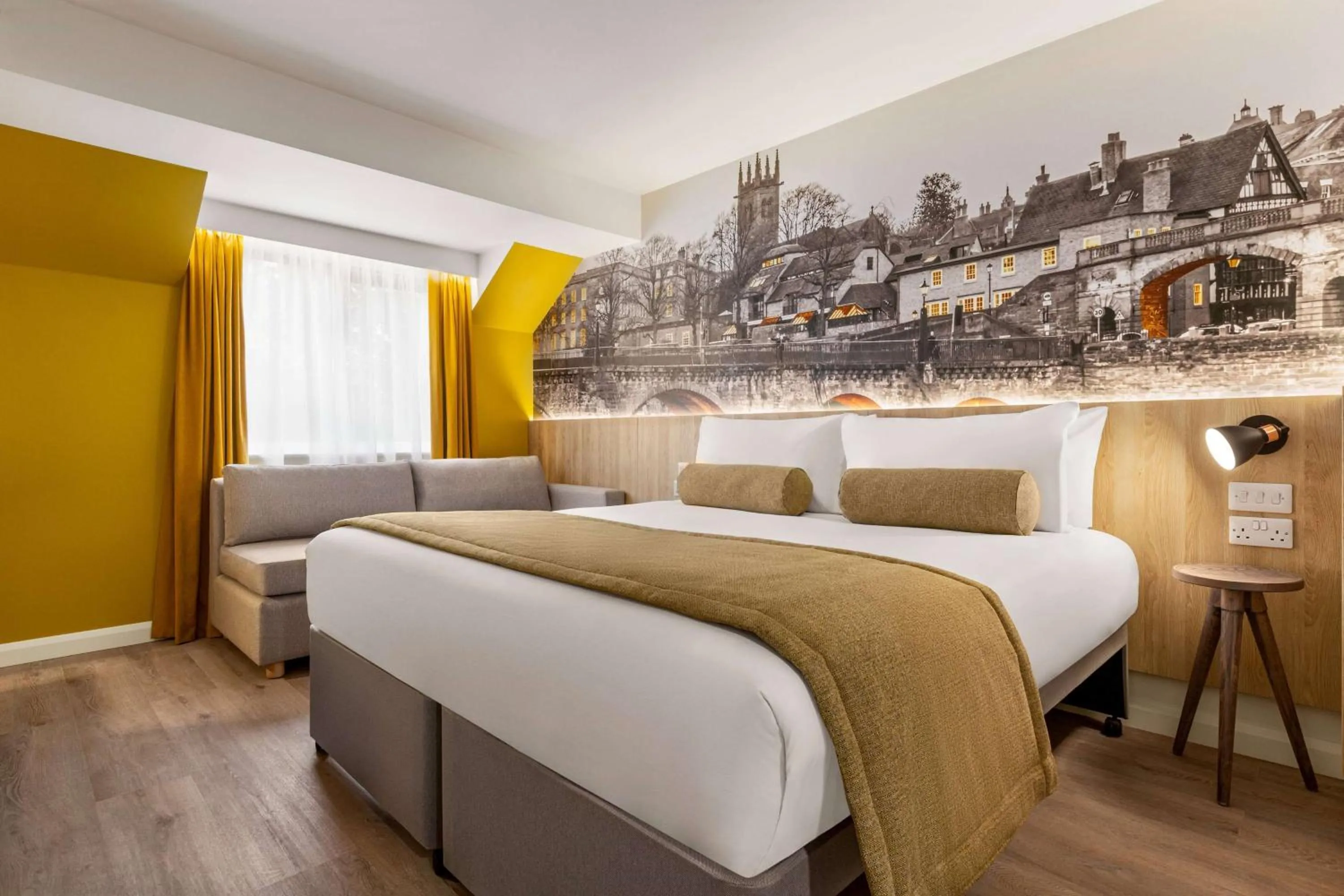 Bed in Days Inn Durham