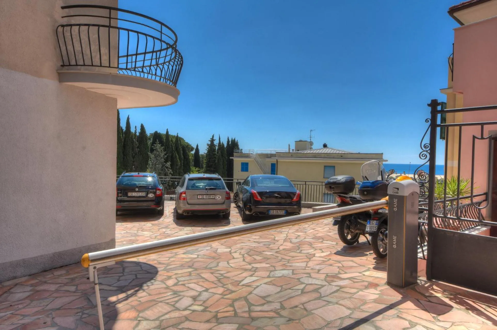 Property building in Hotel Noris