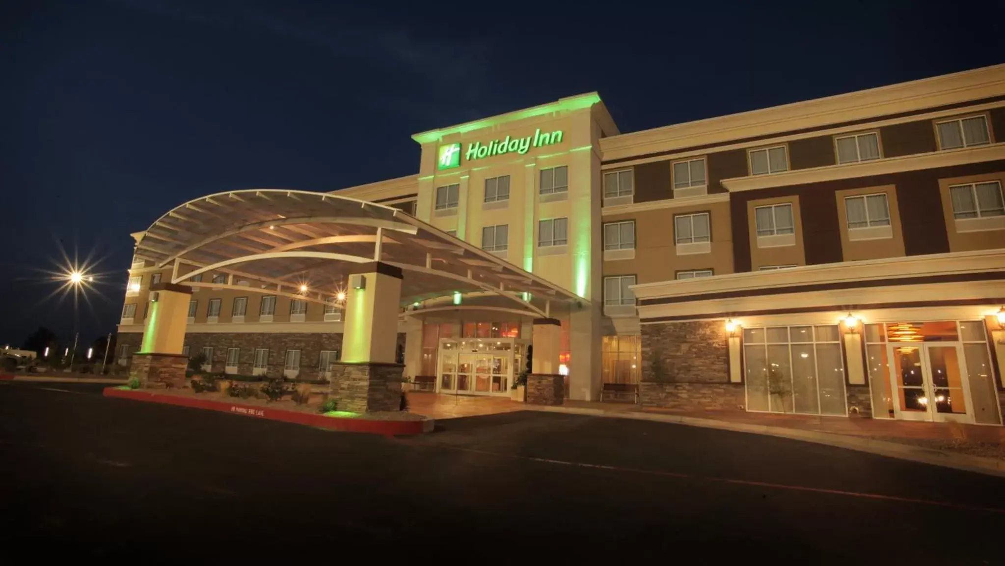 Property Building in The Holiday Inn Amarillo West Medical Center, an IHG Hotel