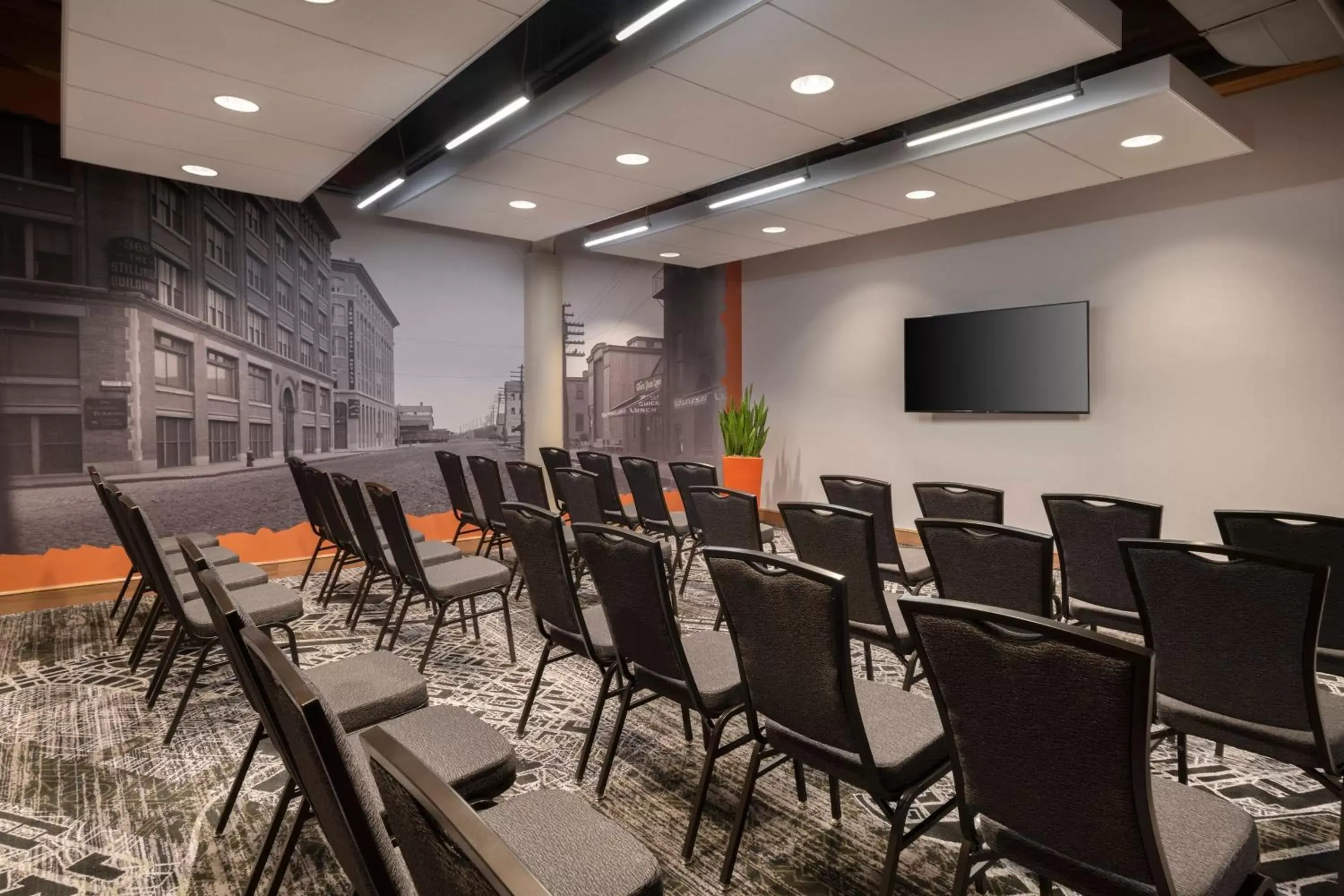 Meeting/conference room in Residence Inn by Marriott Boston Downtown Seaport