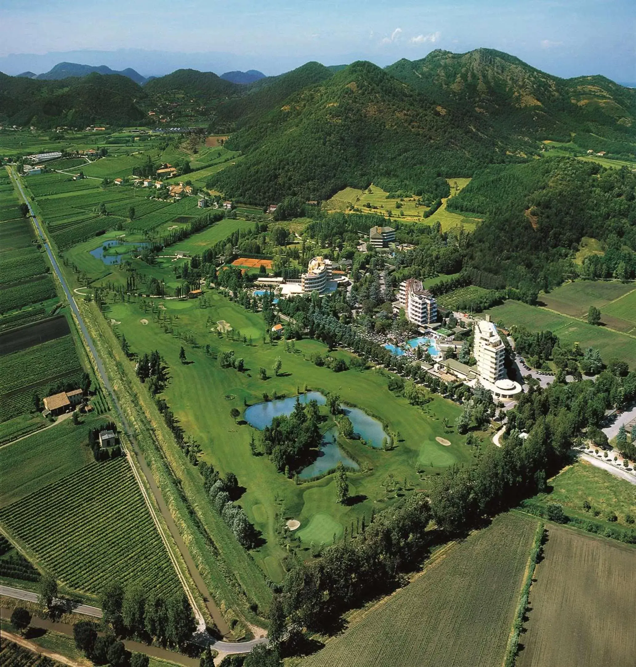 Property building, Bird's-eye View in Hotel Majestic