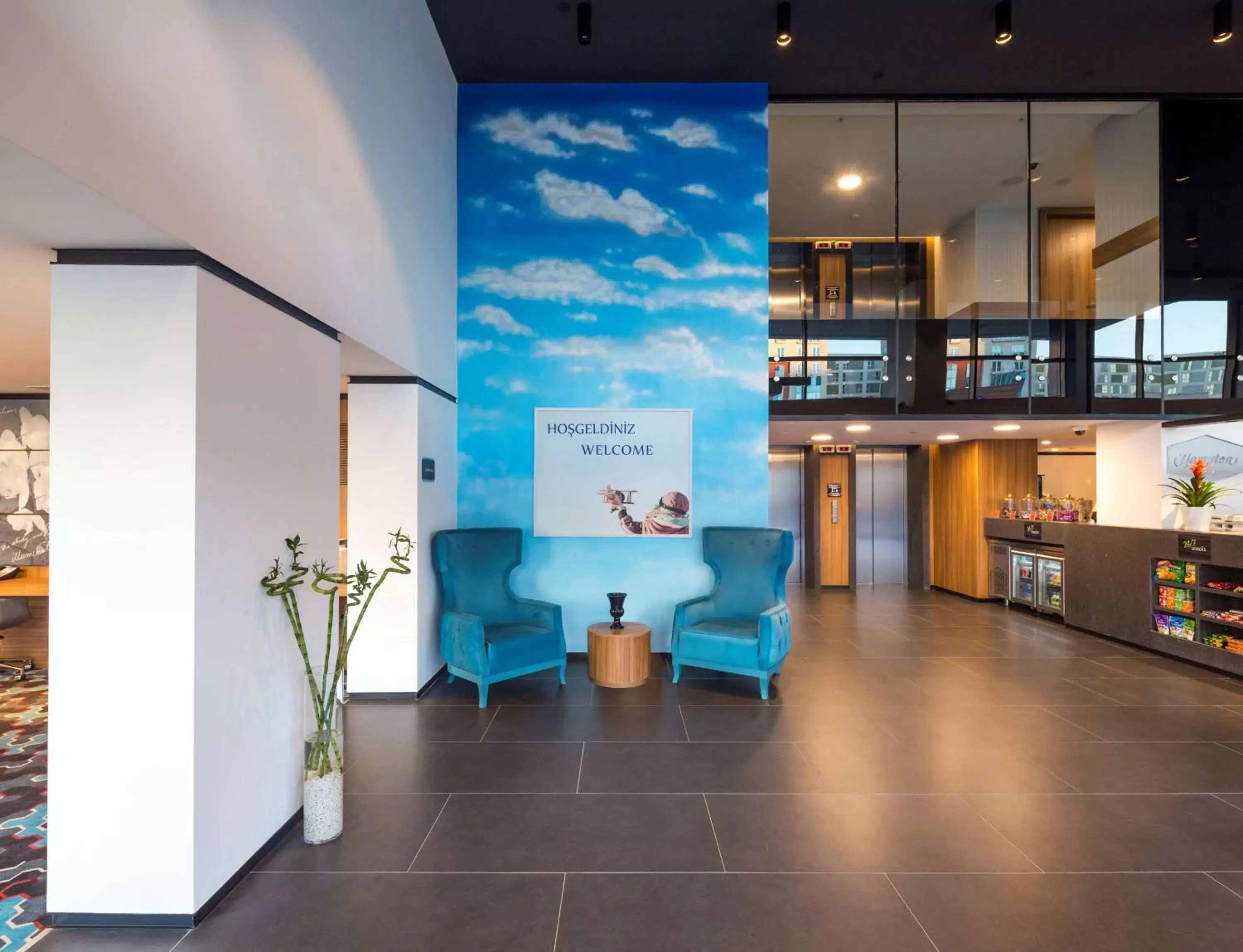 Lobby or reception in Hampton by Hilton Istanbul Kurtkoy