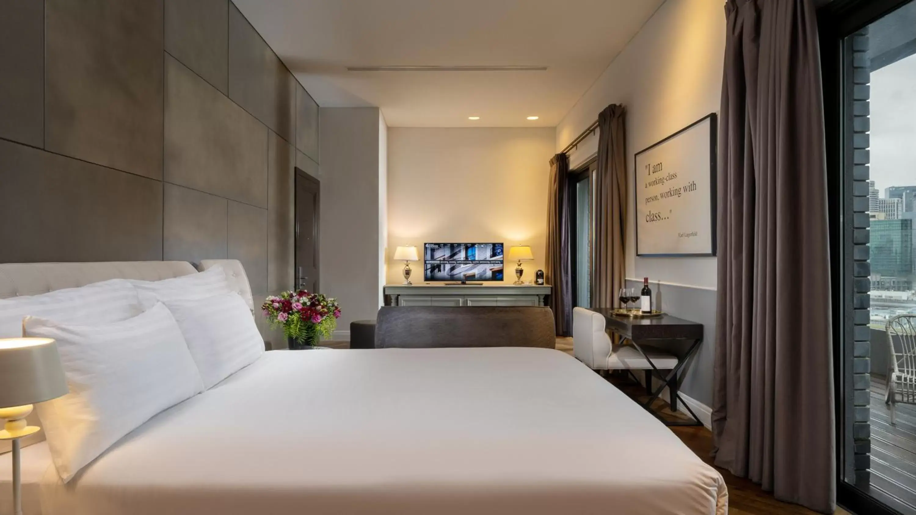 Photo of the whole room, Bed in Hotel Indigo Tel Aviv - Diamond District, an IHG Hotel