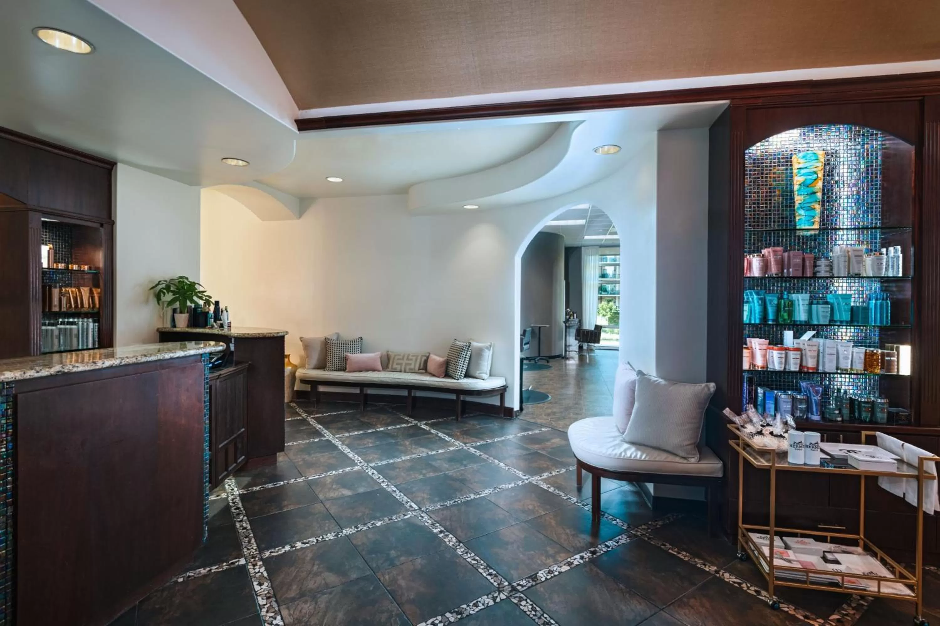 Spa and wellness centre/facilities in The Woodlands Waterway Marriott Hotel and Convention Center