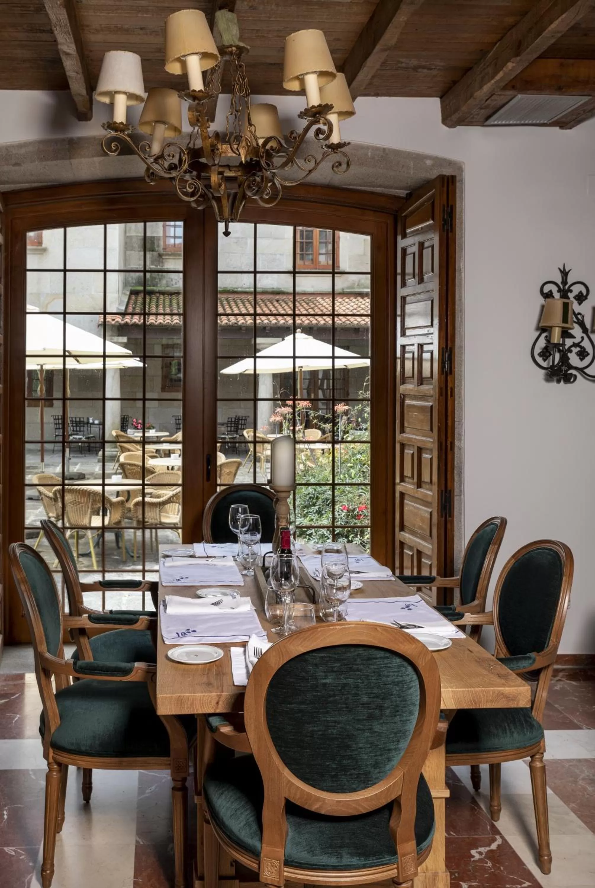 Restaurant/places to eat in Parador de Cambados