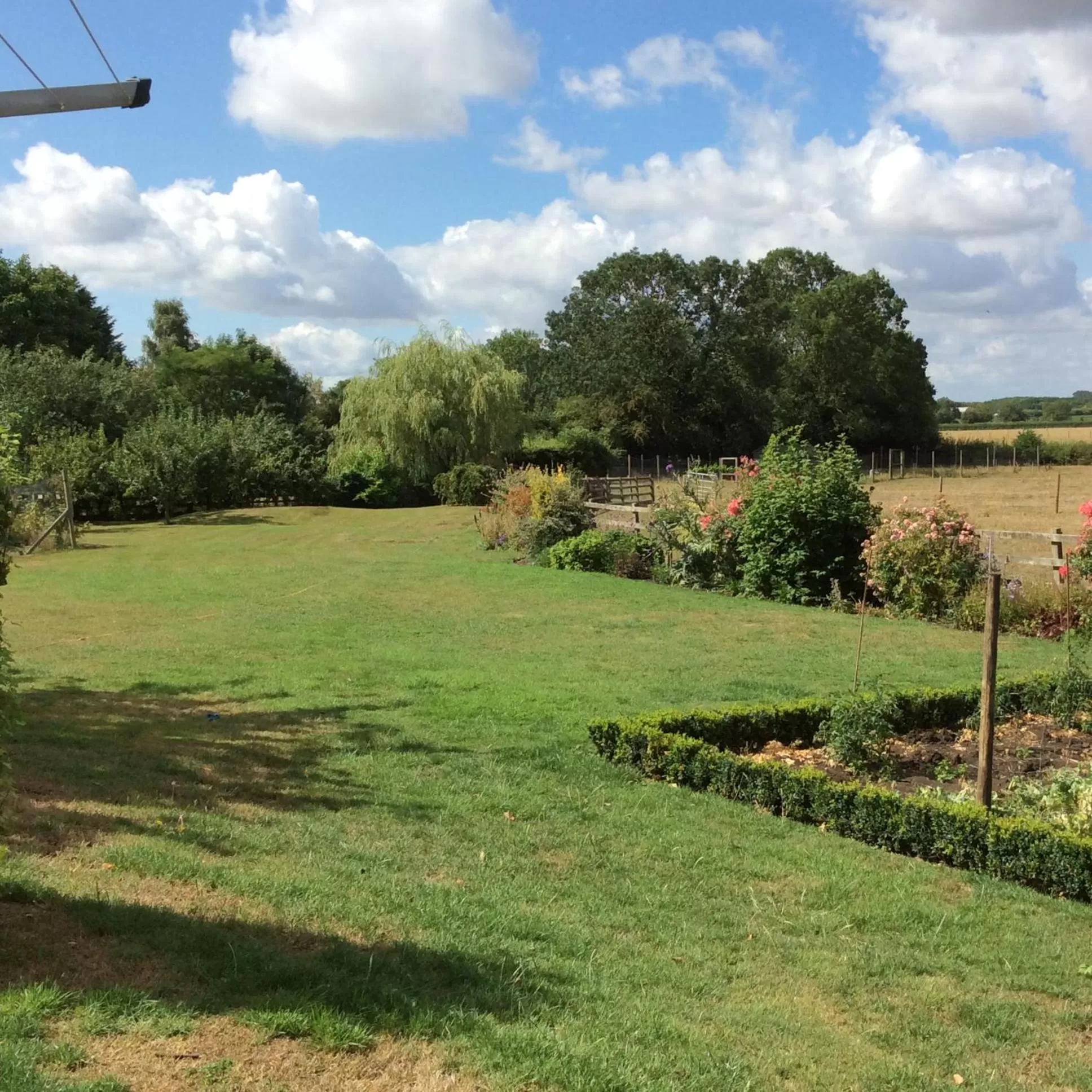 Spring, Garden in NIGHTINGALE B&B