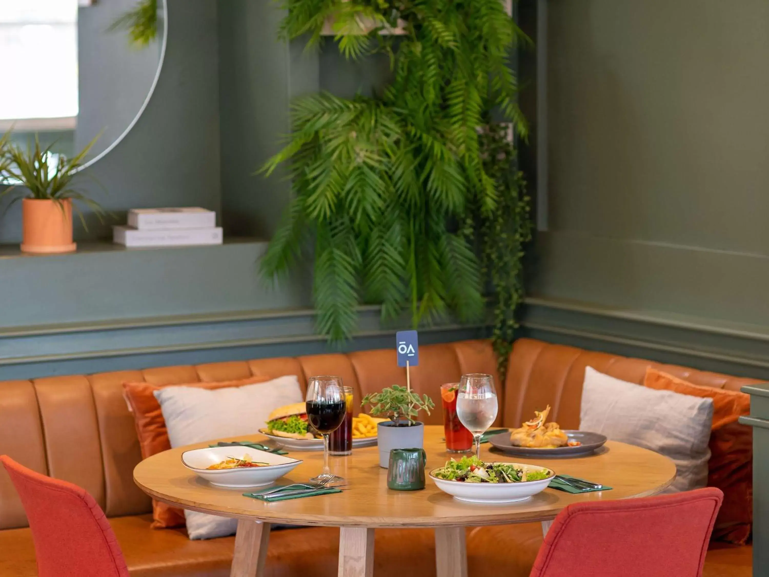 Restaurant/places to eat in ibis Concepcion Restaurant/places to eat in ibis Concepcion