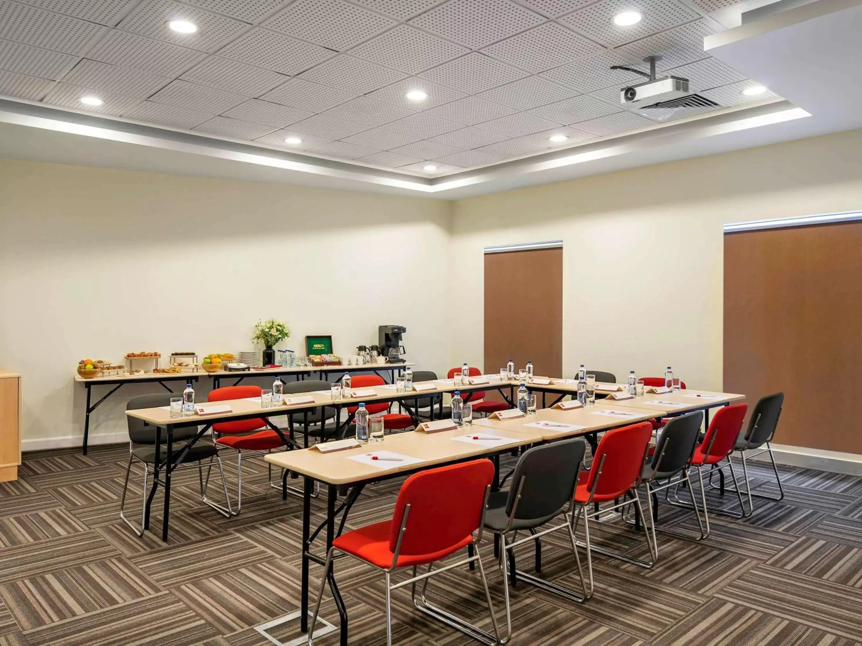 Meeting/conference room in Ibis Izmir Alsancak