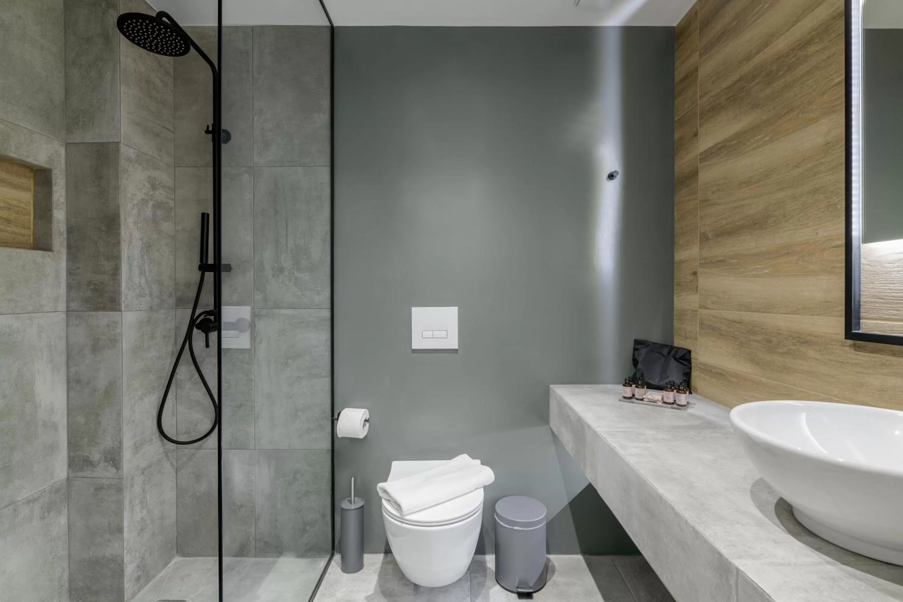 Acropolis Magenta Luxury Suites