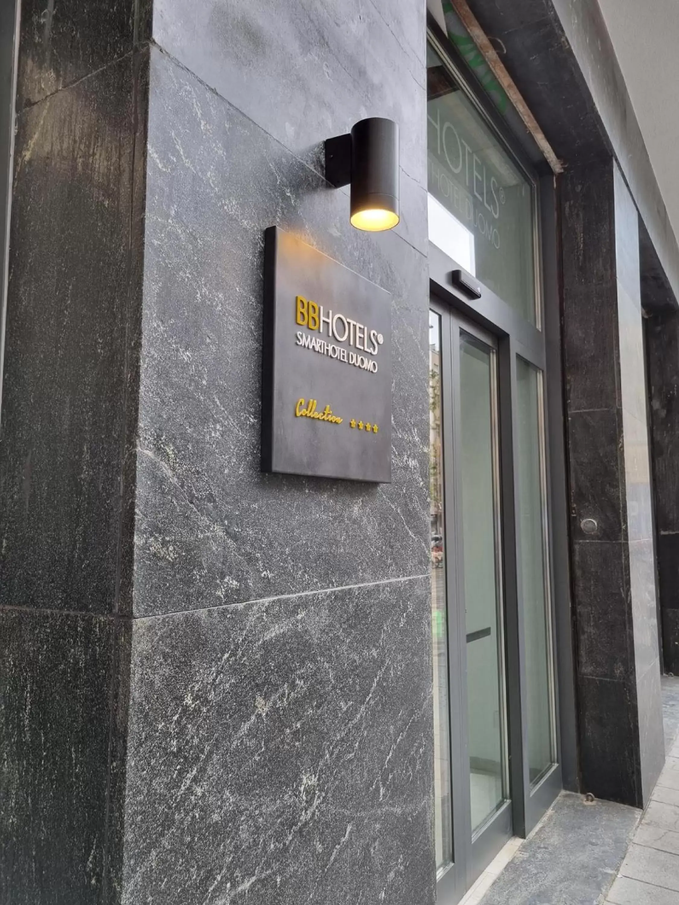 Facade/entrance, Property Logo/Sign in BB Hotels Smarthotel Duomo