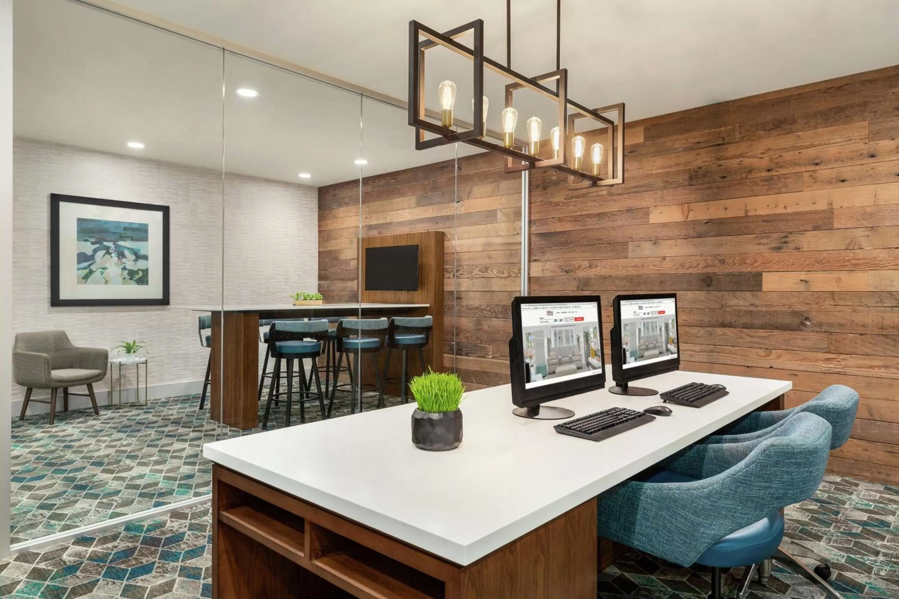 Business facilities in Hilton Garden Inn Seattle Airport