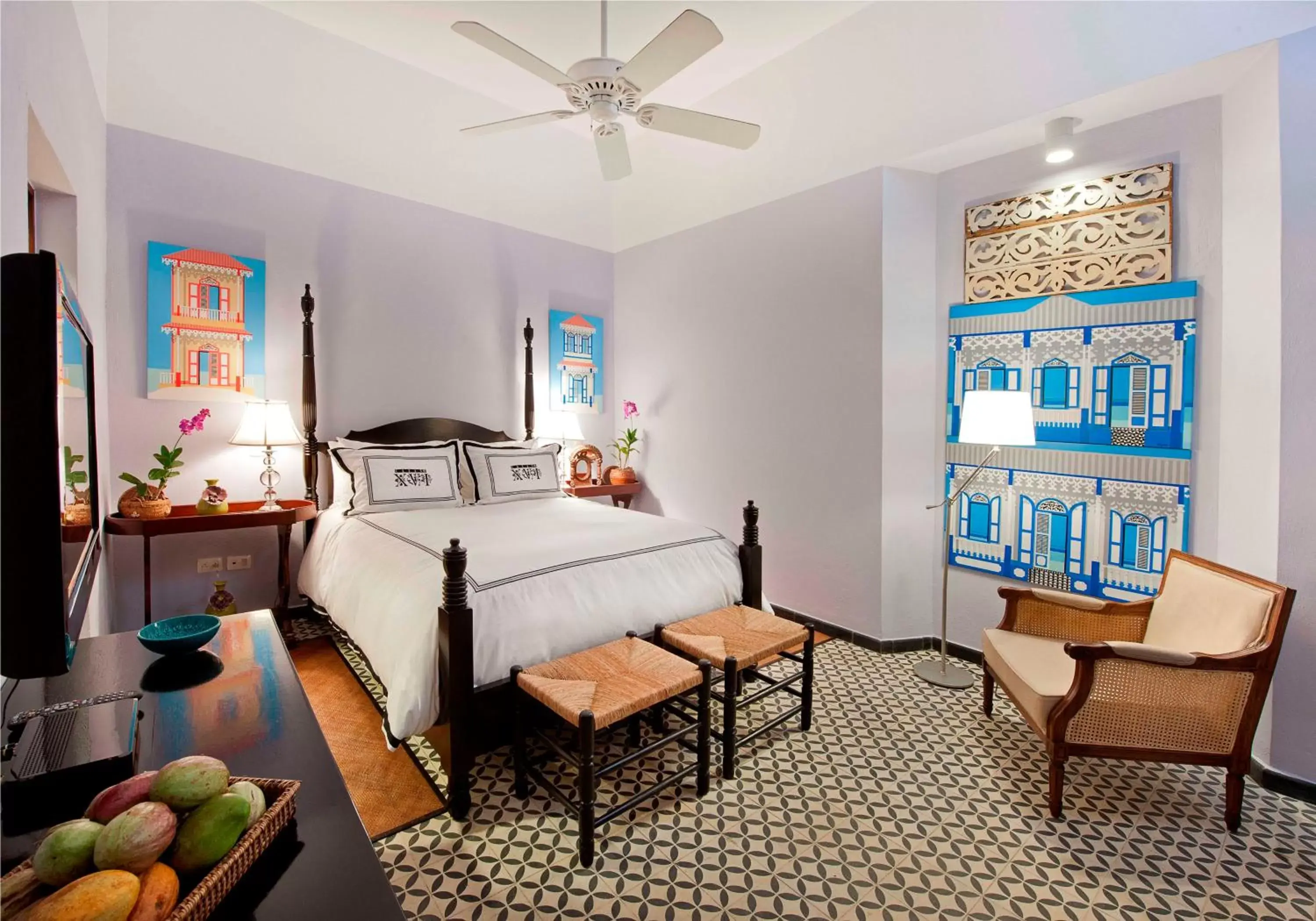 TV and multimedia, Bed in Casas del XVI TV and multimedia, Bed in Casas del XVI