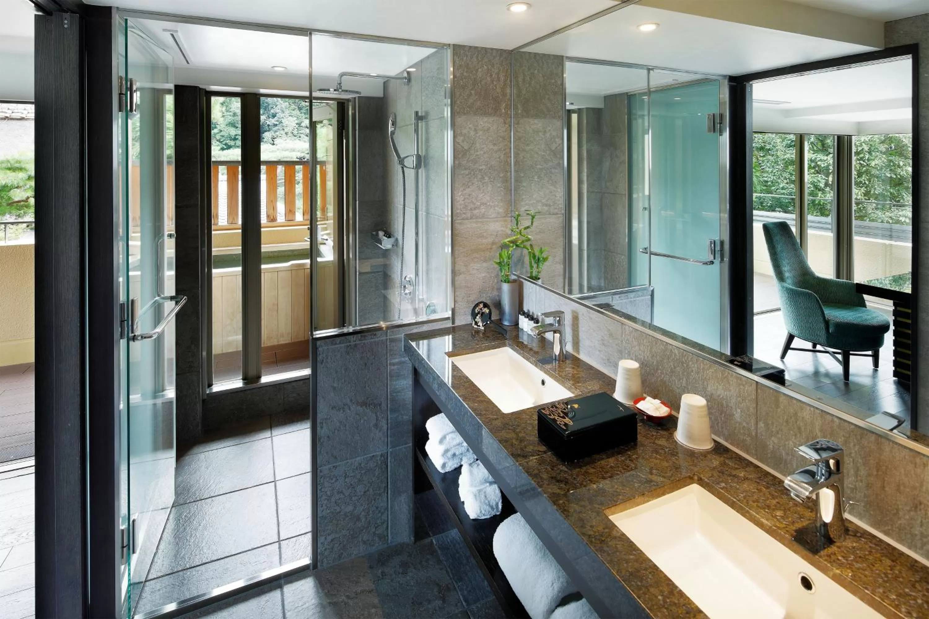 Bathroom in Suiran, a Luxury Collection Hotel, Kyoto