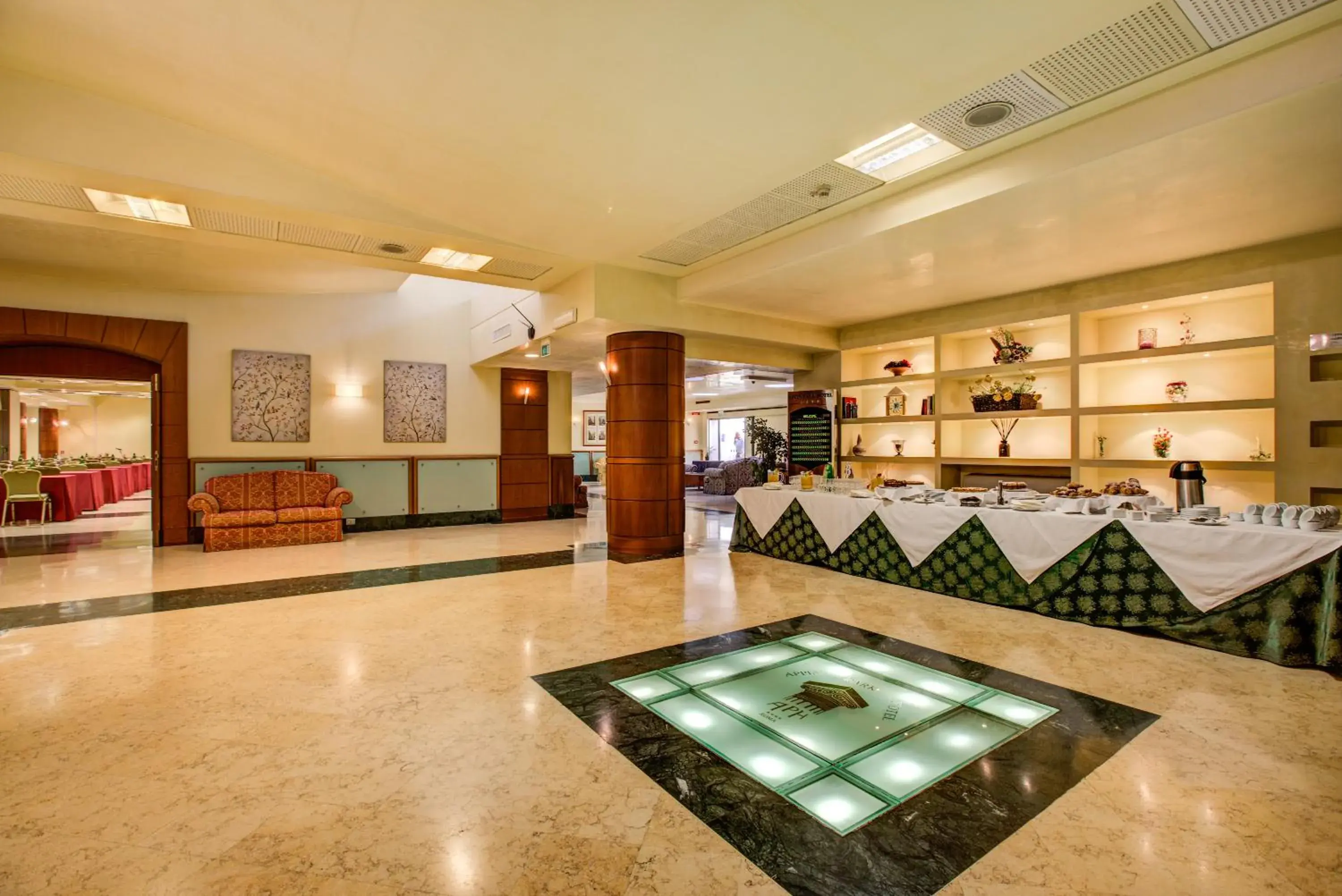 Lobby/Reception in Appia Park Hotel