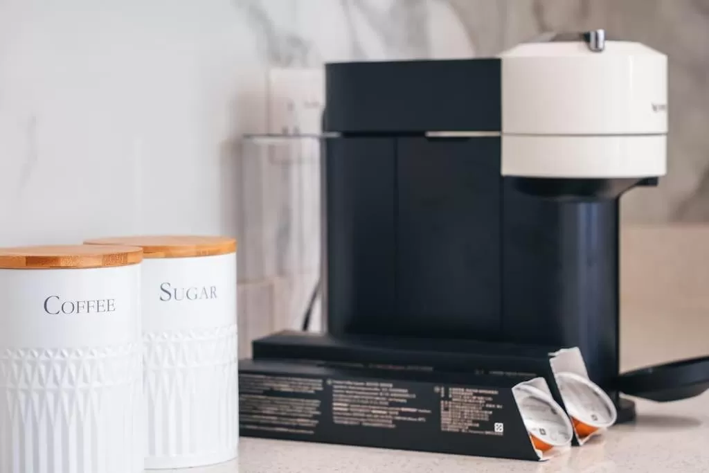 TV/Entertainment Center in The Avonmore Olympia