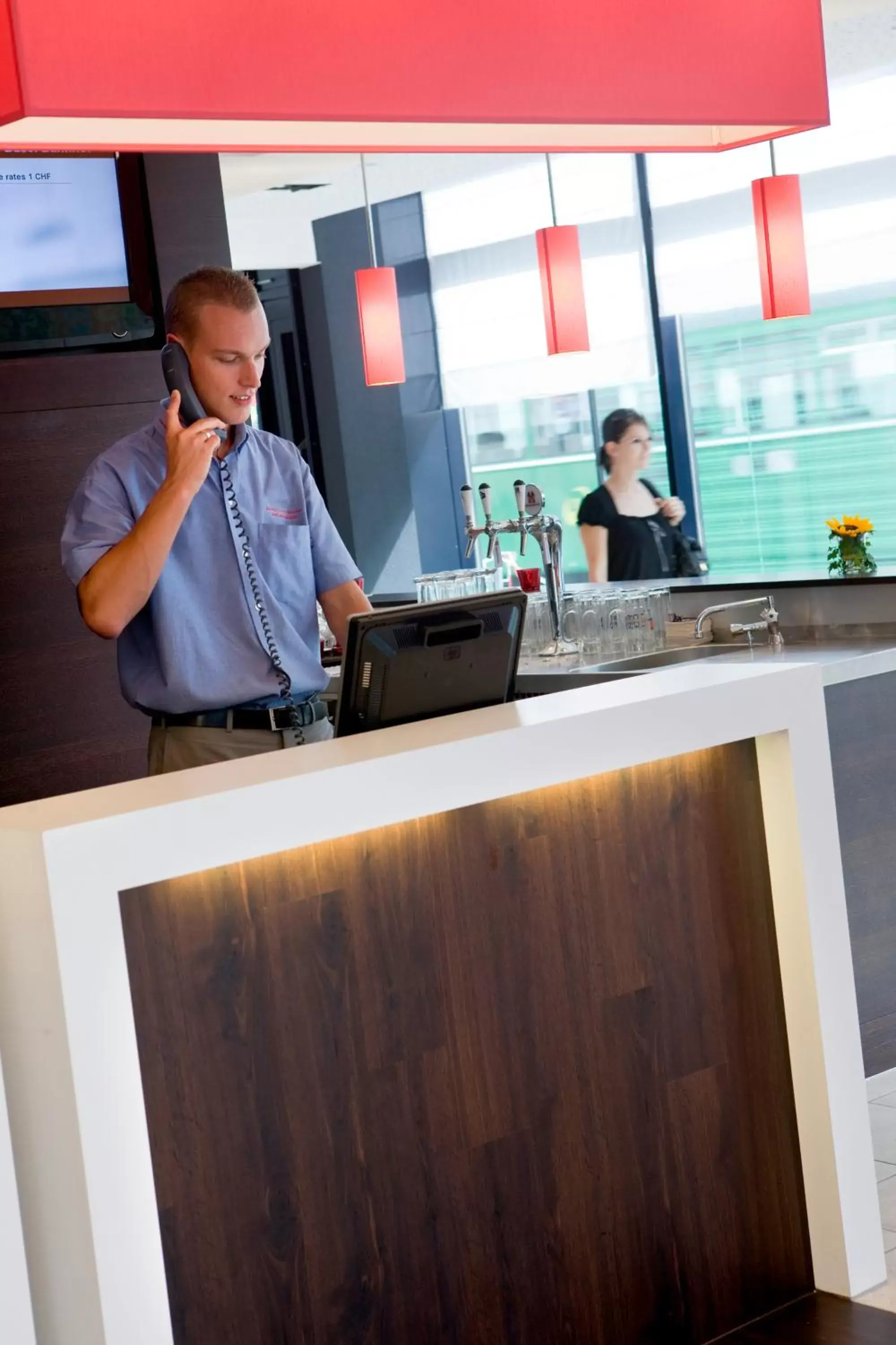 Staff in ibis Basel Bahnhof