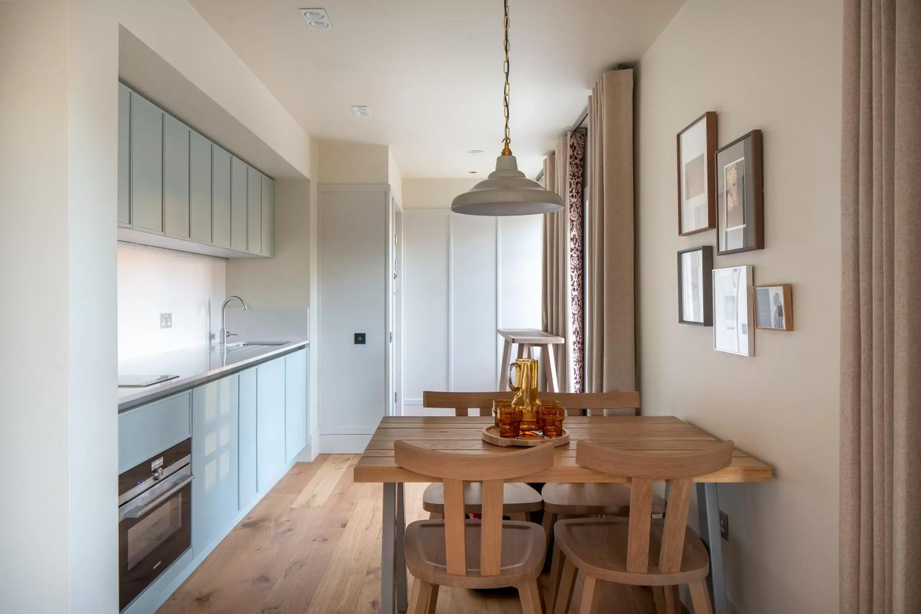 Kitchen or kitchenette, Dining Area in Cheval Abbey Strand Apartments, at Holyrood