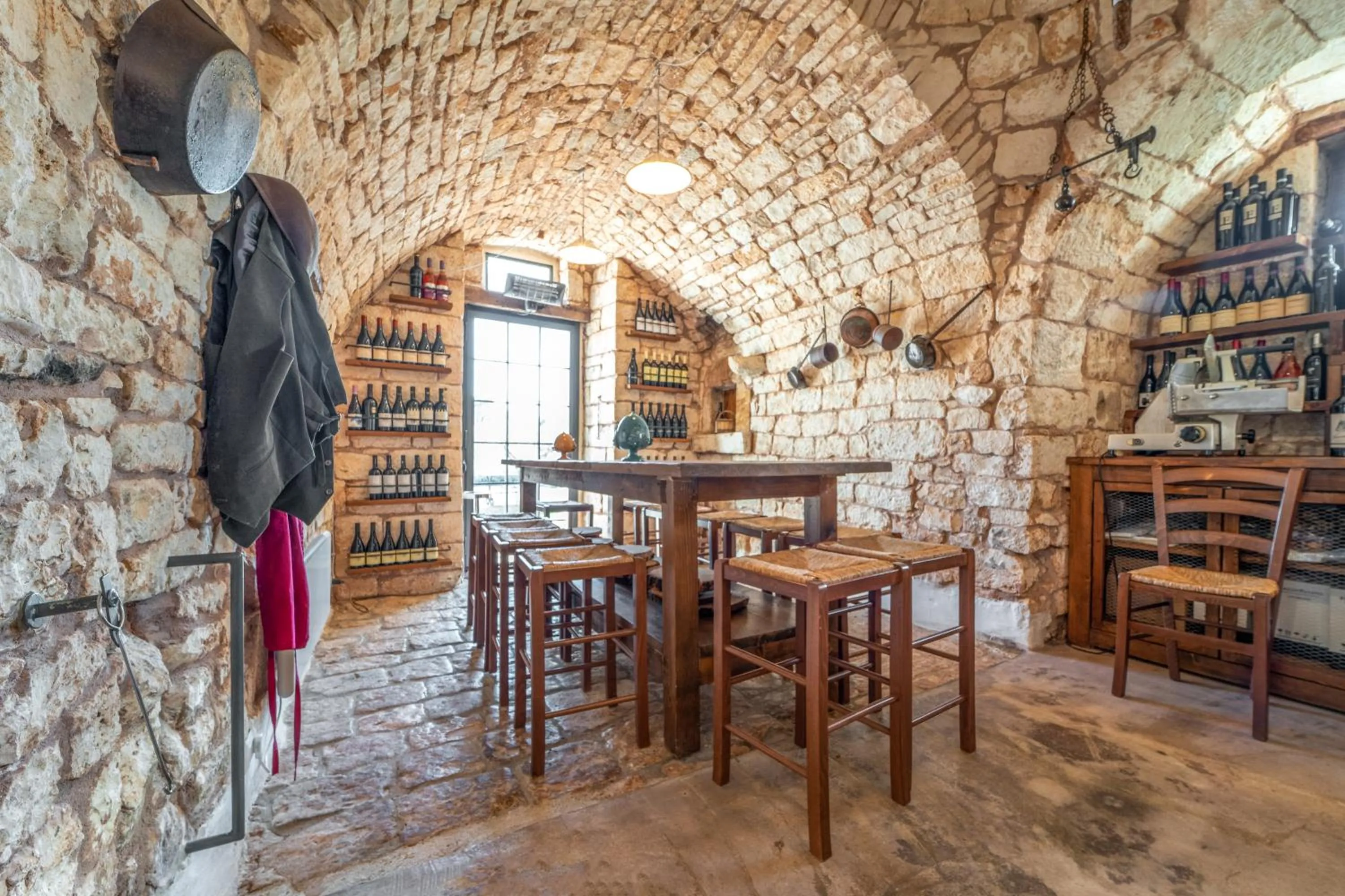 Restaurant/places to eat in Relais Villa San Martino