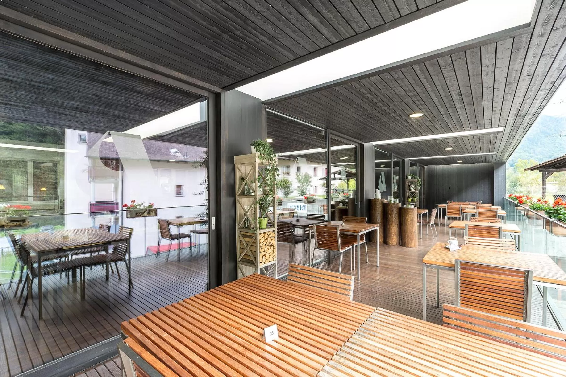 Restaurant/places to eat in Hotel Alpina