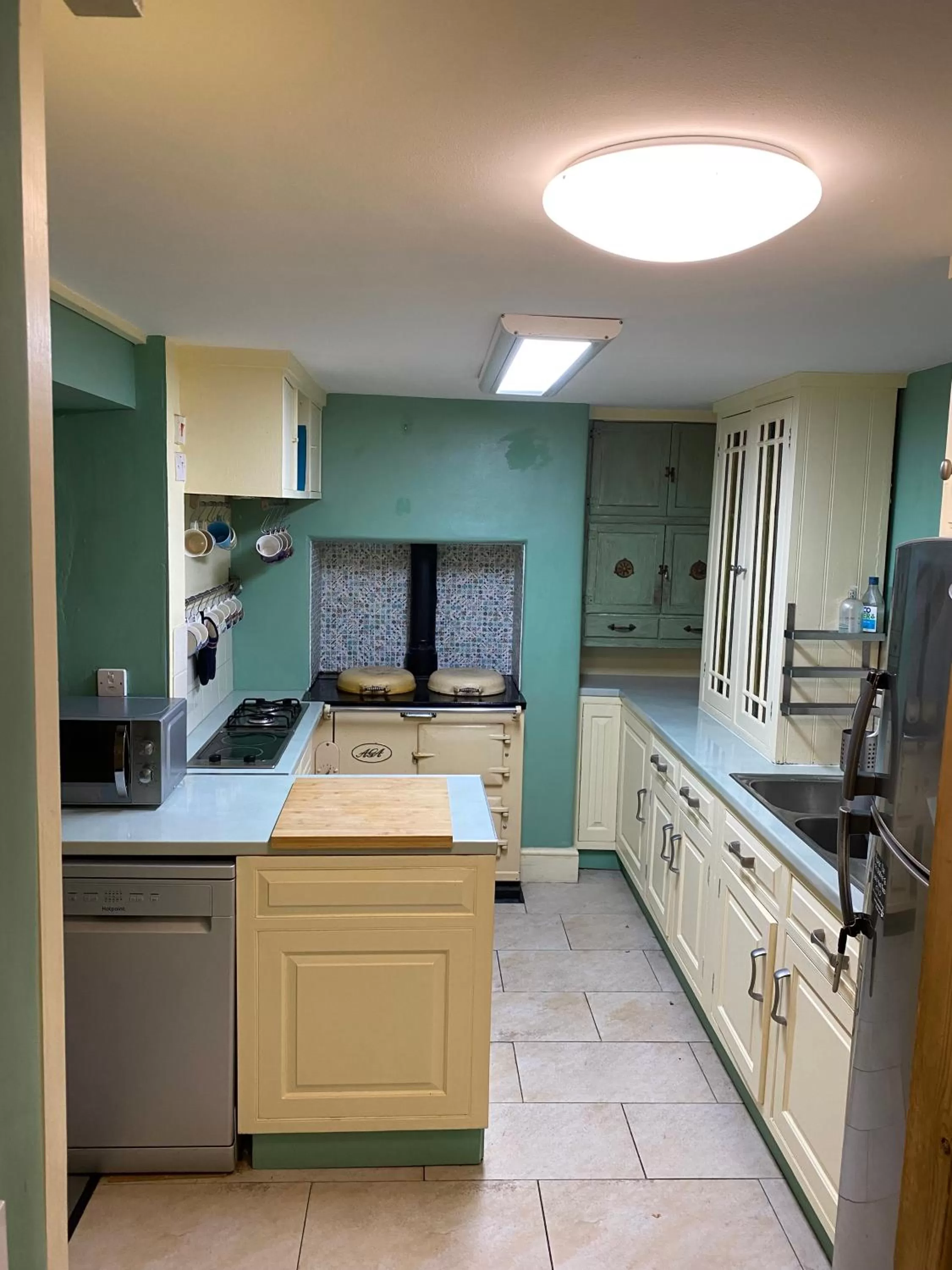 Communal kitchen, Kitchen/Kitchenette in The Dragonfly BNB, Glastonbury