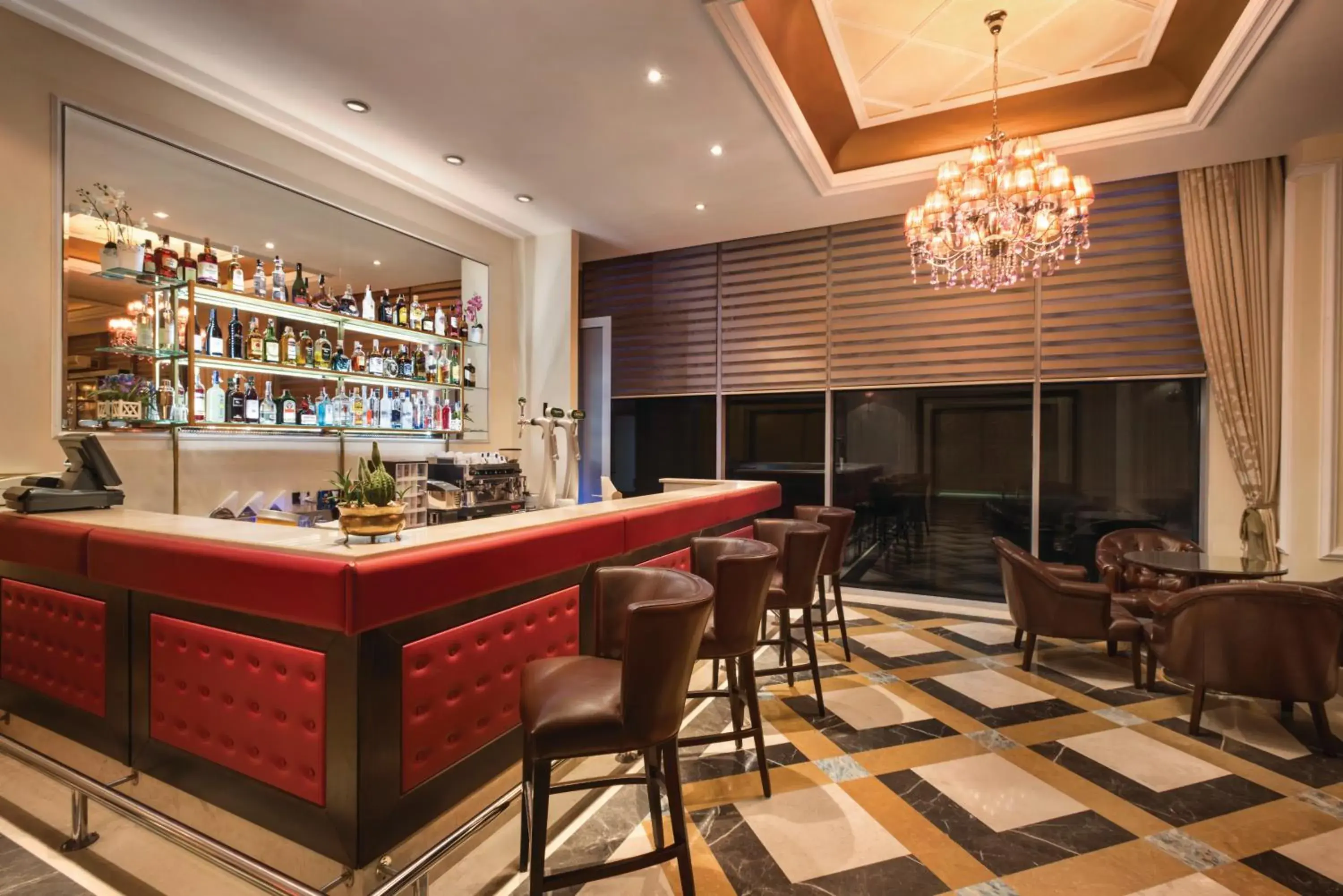 Lounge or bar in Ramada Plaza by Wyndham Gevgelija Lounge or bar in Ramada Plaza by Wyndham Gevgelija