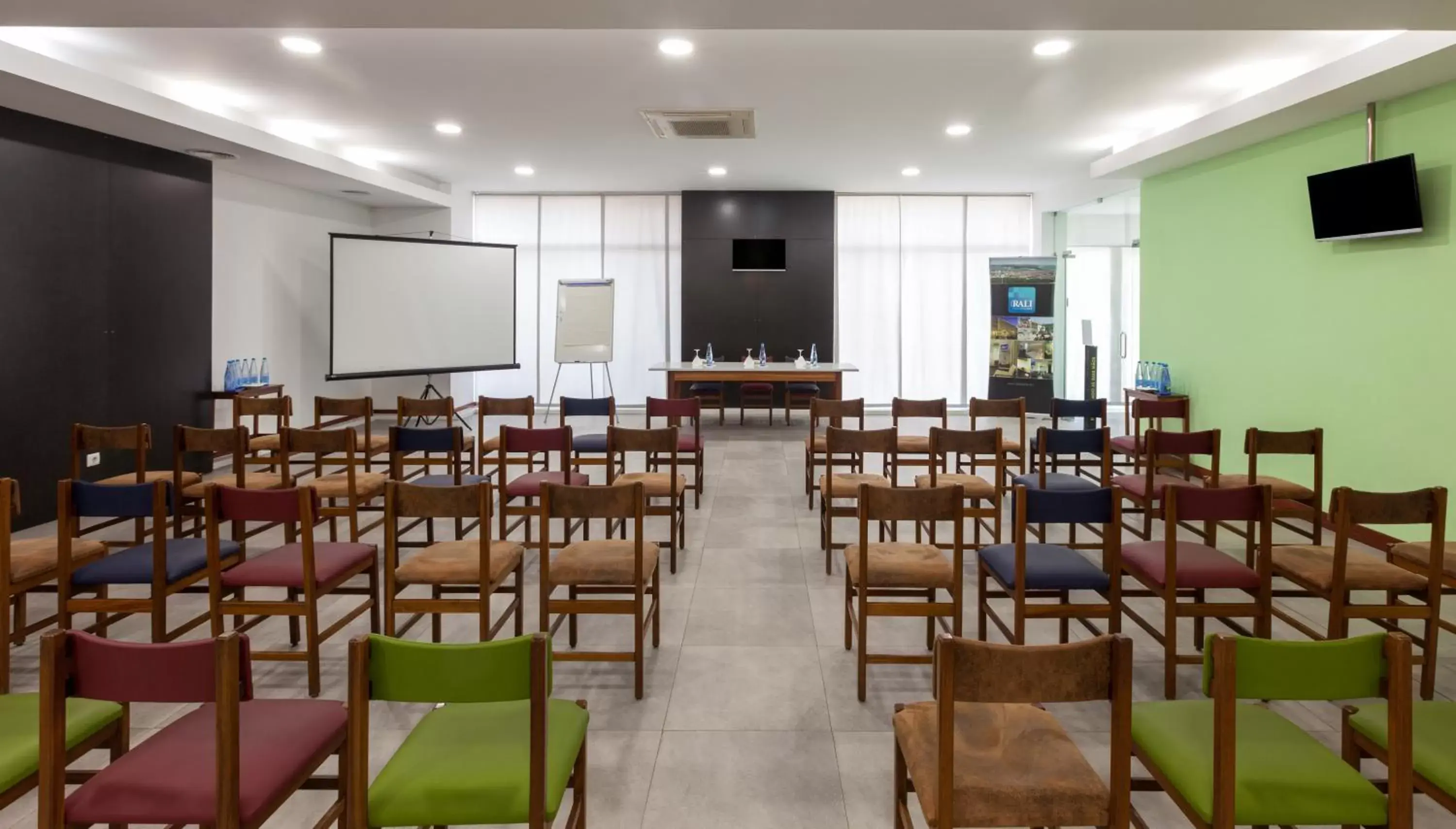 Meeting/conference room in Hotel Rali Viana
