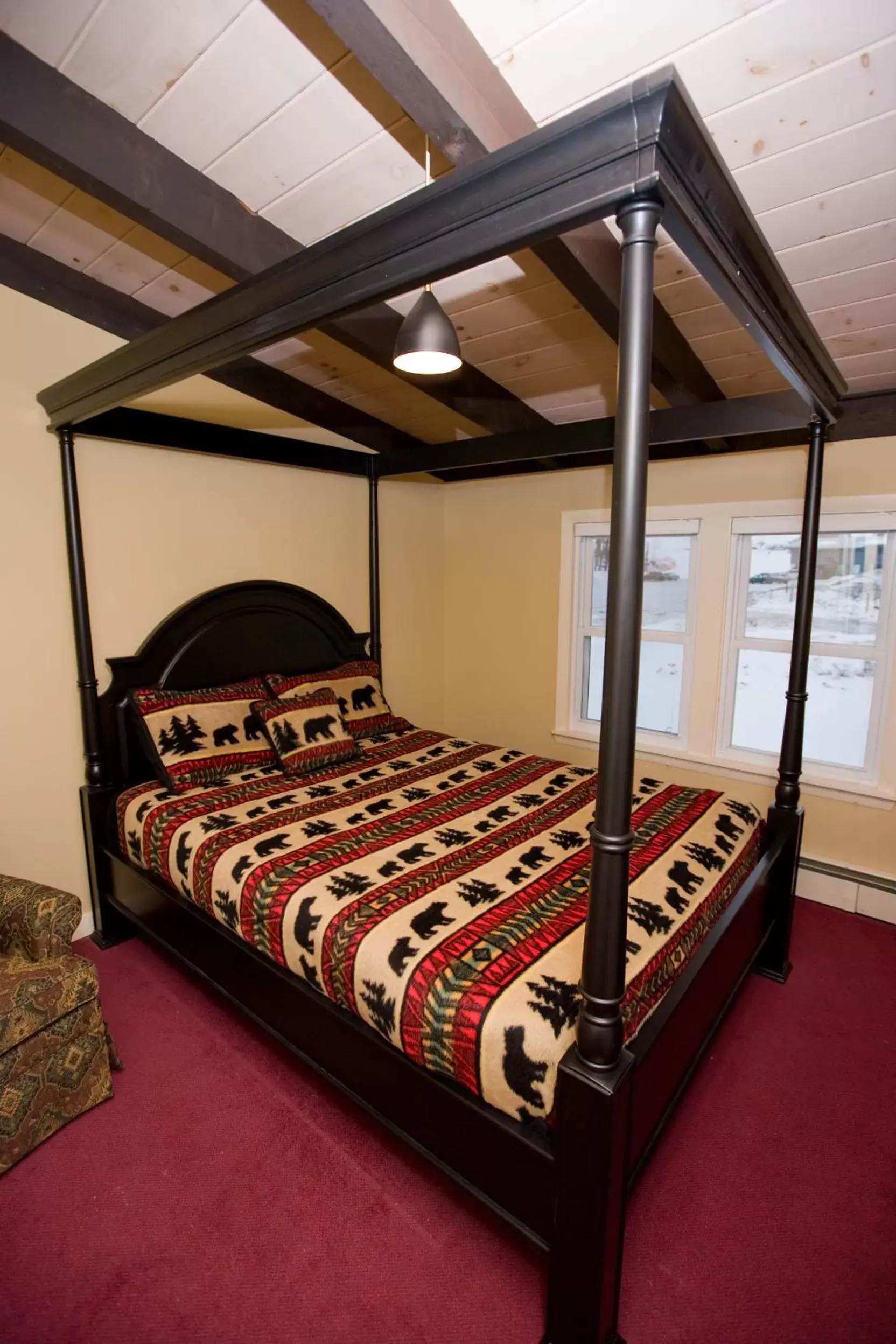 Bedroom, Bunk Bed in Whitney's Inn