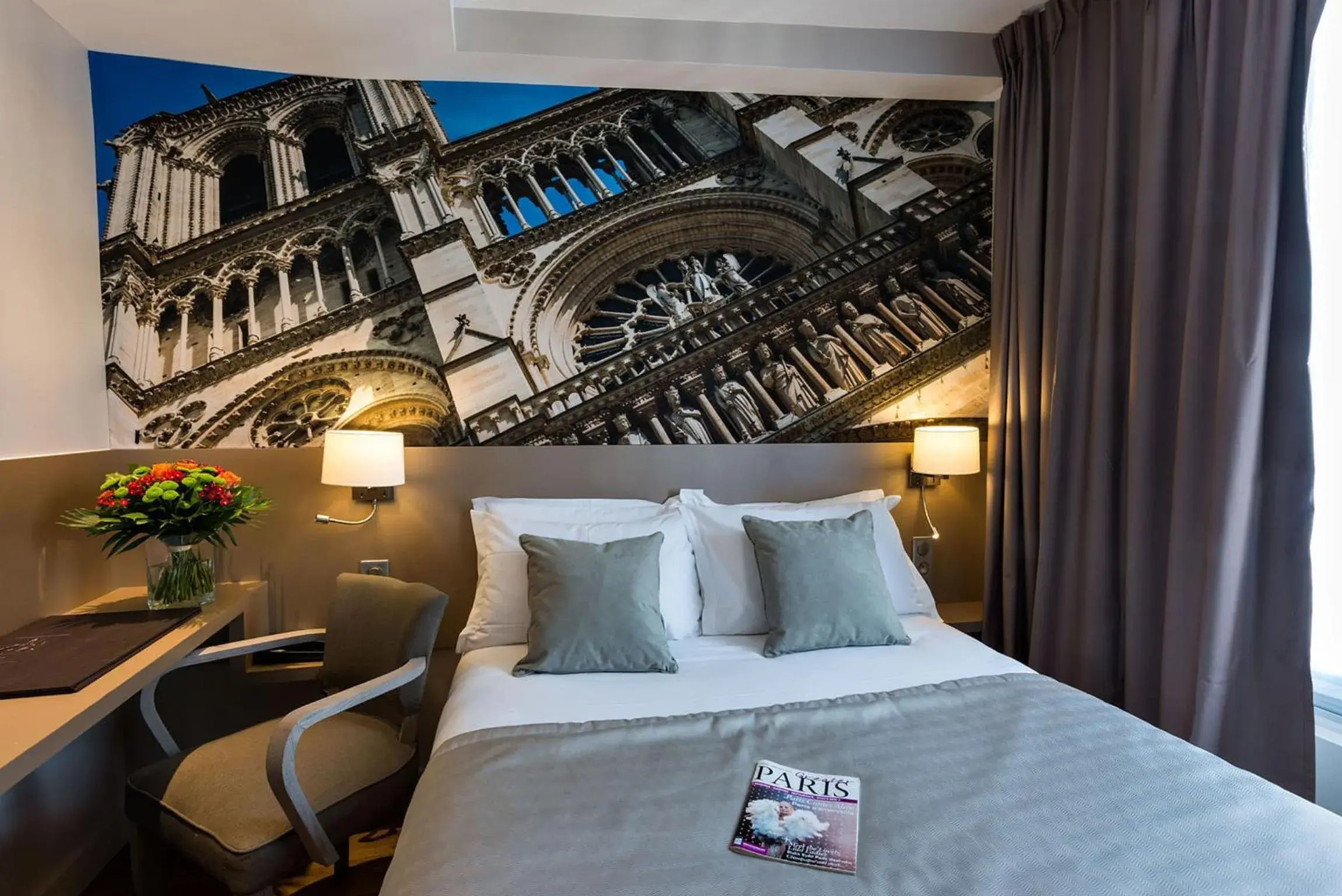Comfort Double Room in Midnight Hotel Paris