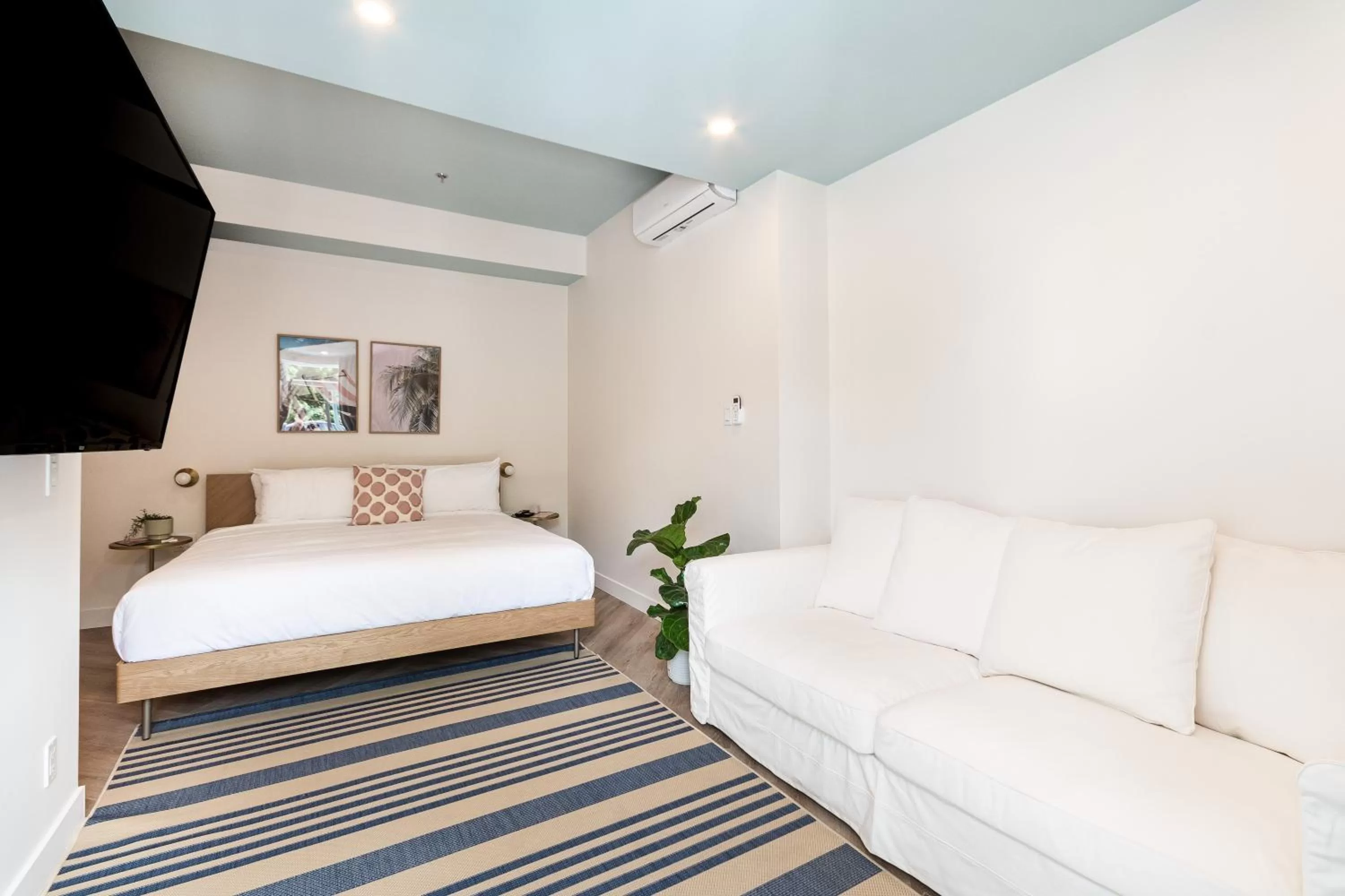 Bed in Hôtel le Rosay