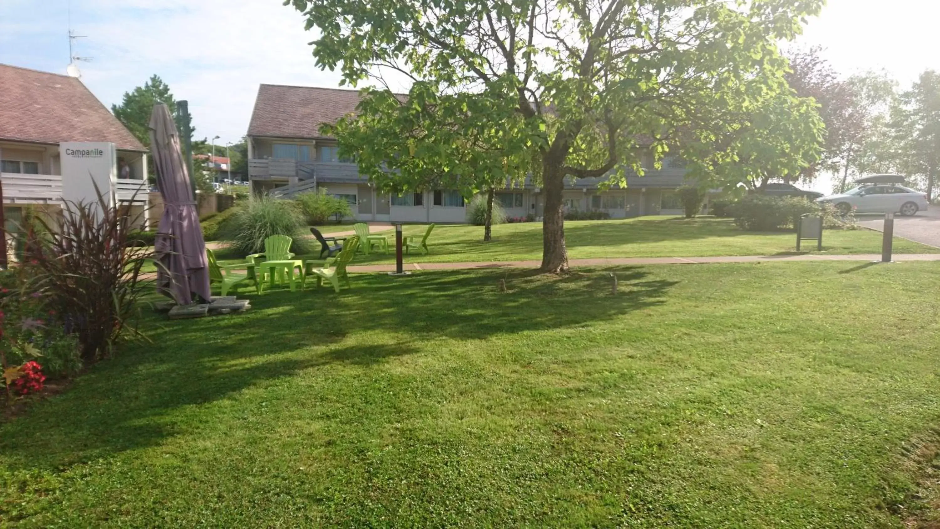 Natural landscape, Garden in Hotel Campanile Besançon Nord Ecole Valentin