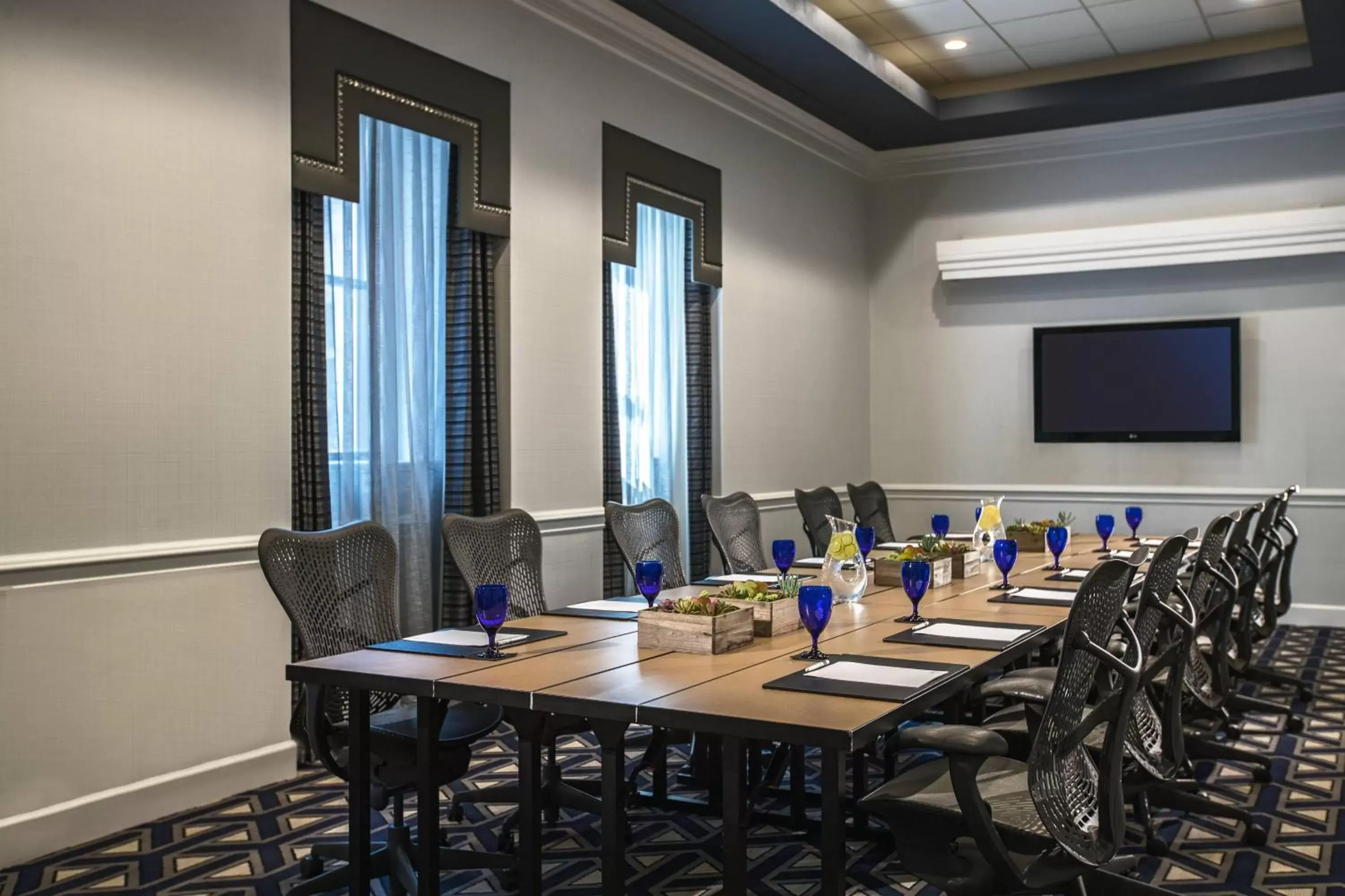 Meeting/conference room in The Notary Hotel, Philadelphia, Autograph Collection