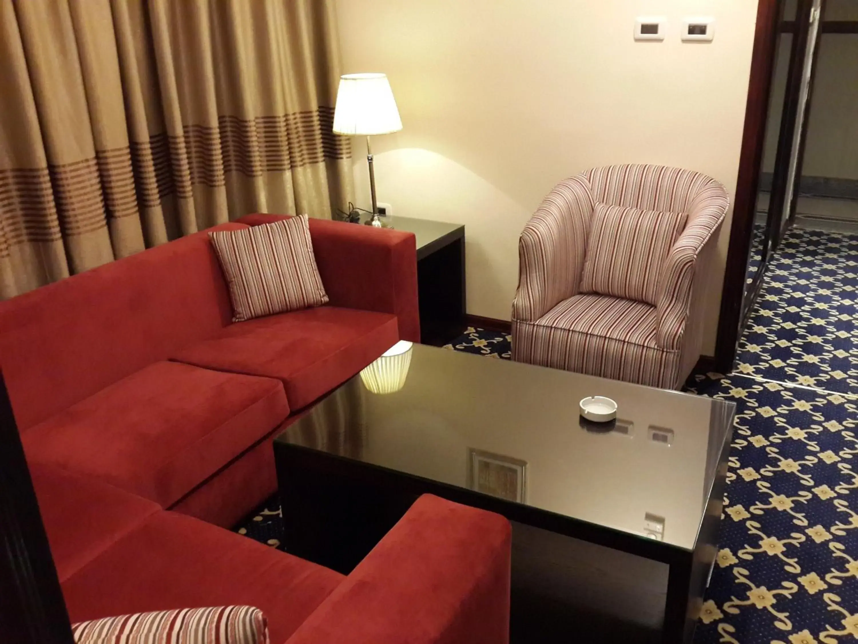 Bedroom, Seating Area in Al Thuraya Hotel