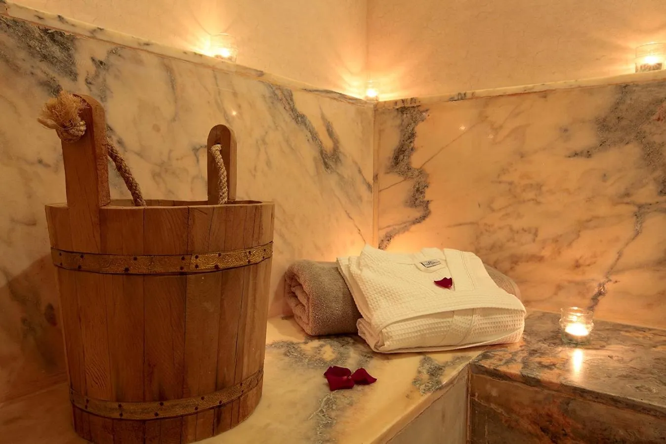 Spa and wellness centre/facilities in Riad Monceau