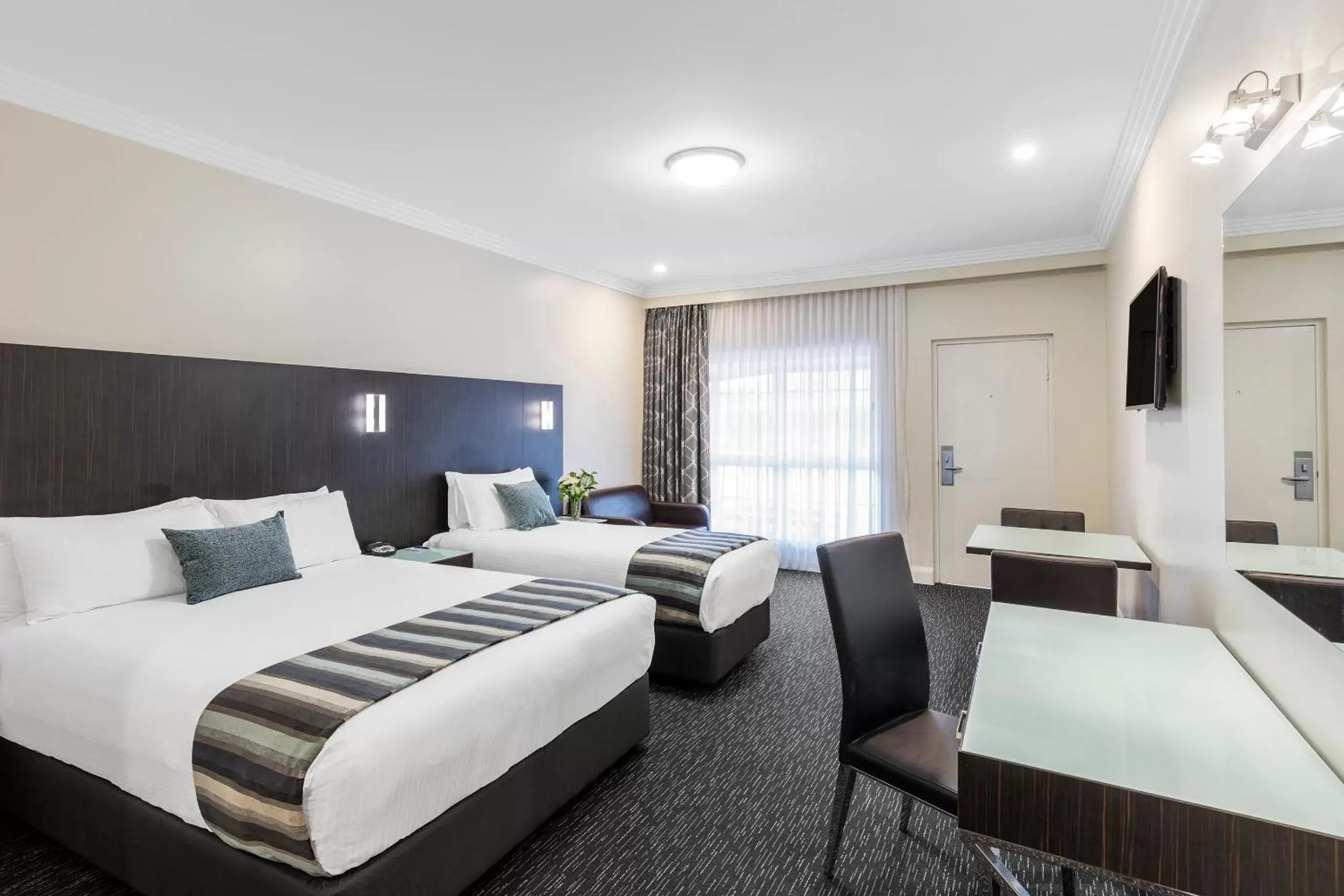 Bedroom in Mercure Goulburn