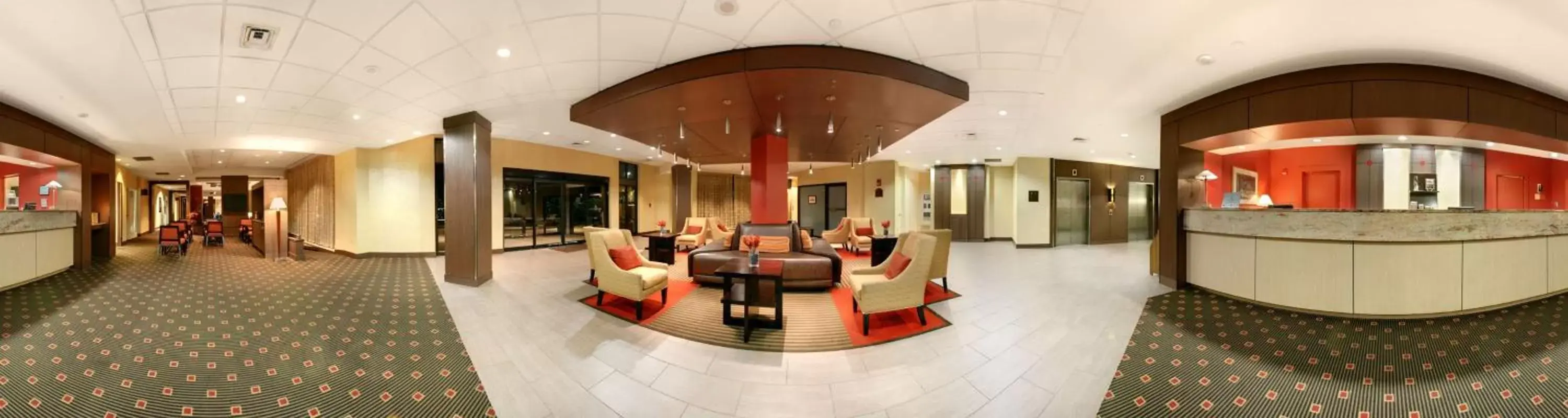 Lobby or reception in DoubleTree by Hilton Bradley International Airport