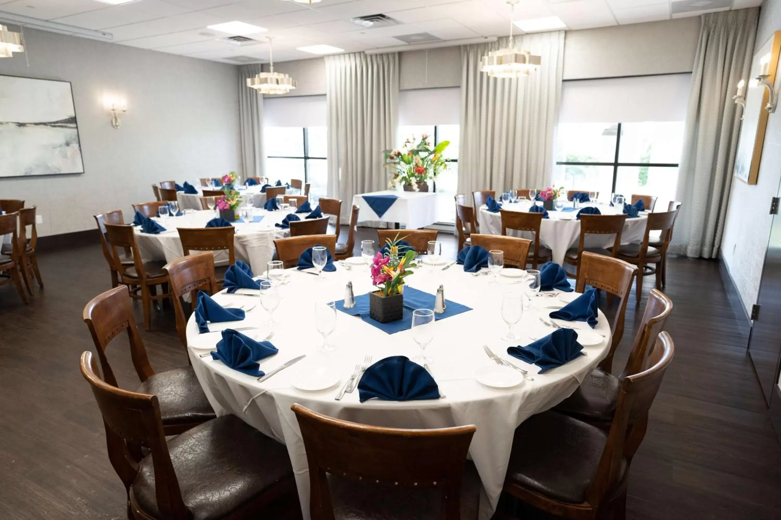Meeting/conference room, Restaurant/Places to Eat in Hampton Inn & Suites Fairfield