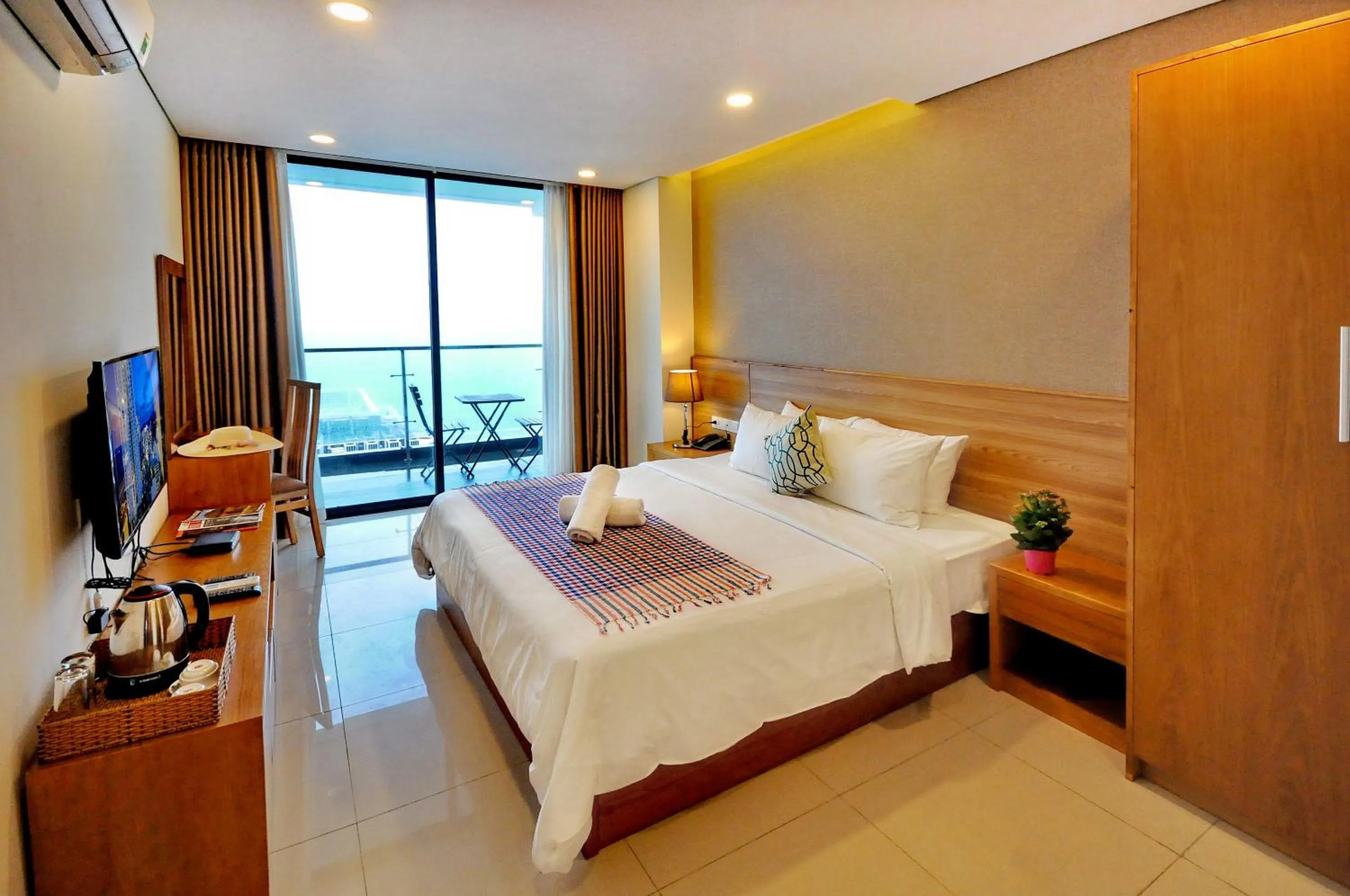Bed in Holi Beach Hotel & Apartments