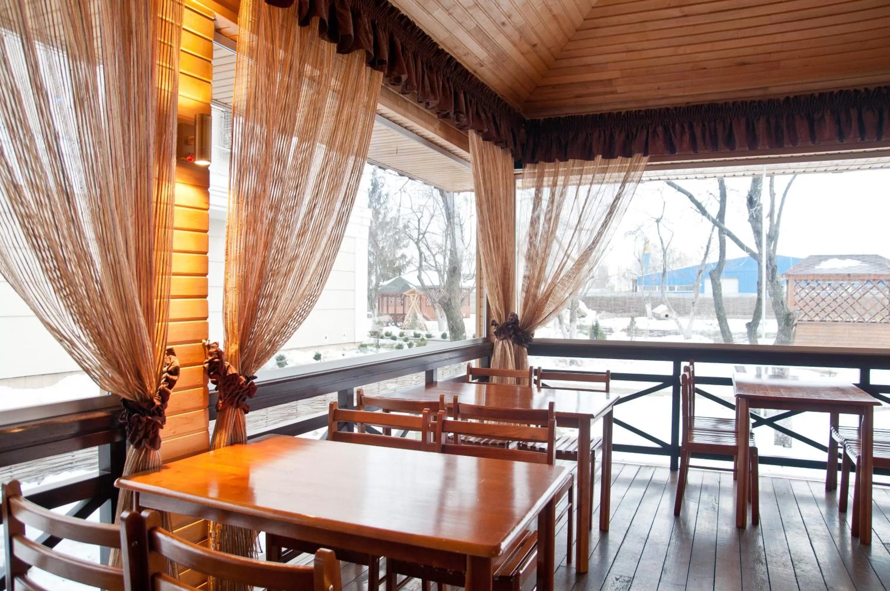 Restaurant/places to eat in Ligena Hotel