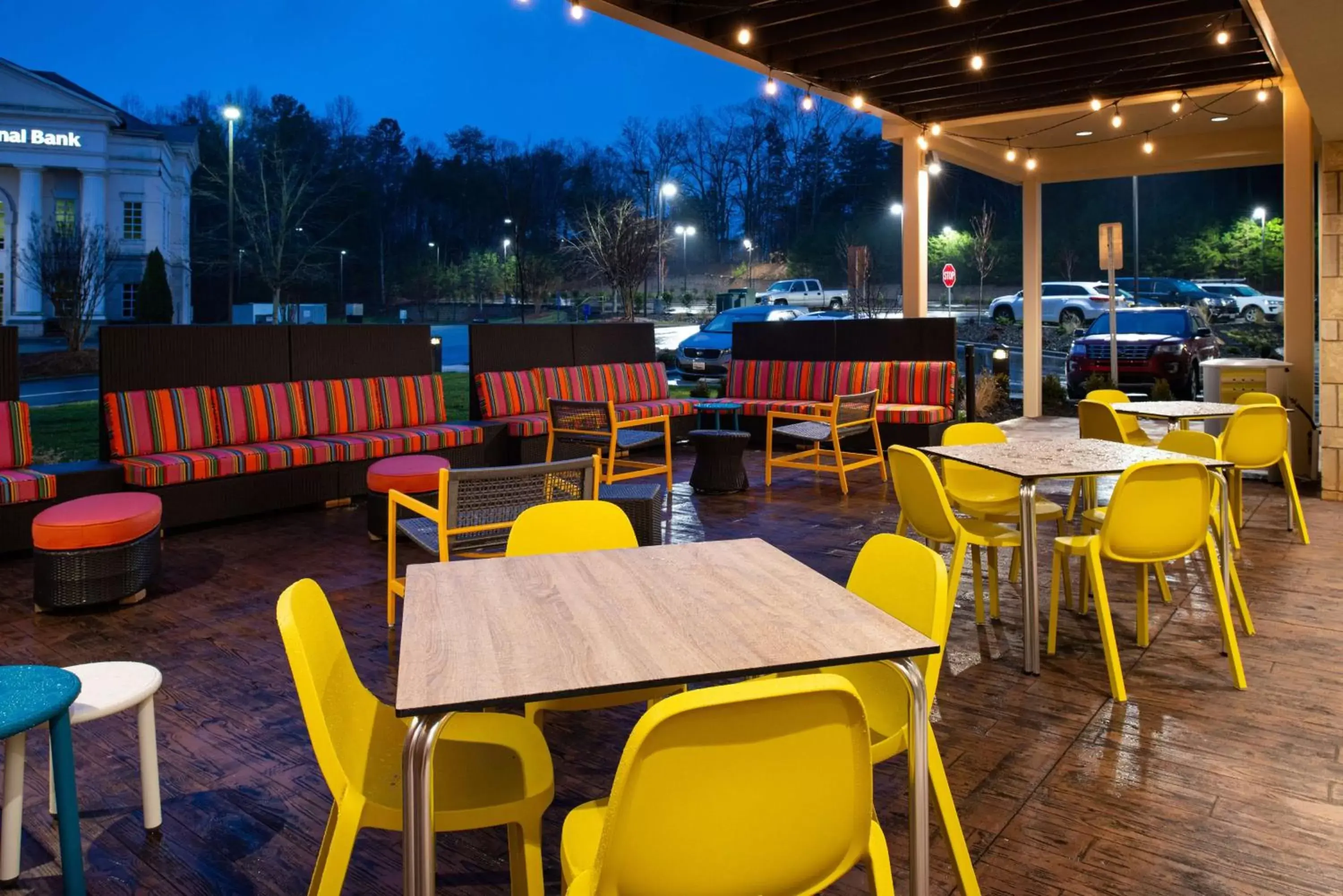 Patio, Restaurant/Places to Eat in Home2 Suites By Hilton Charlotte Mooresville, Nc